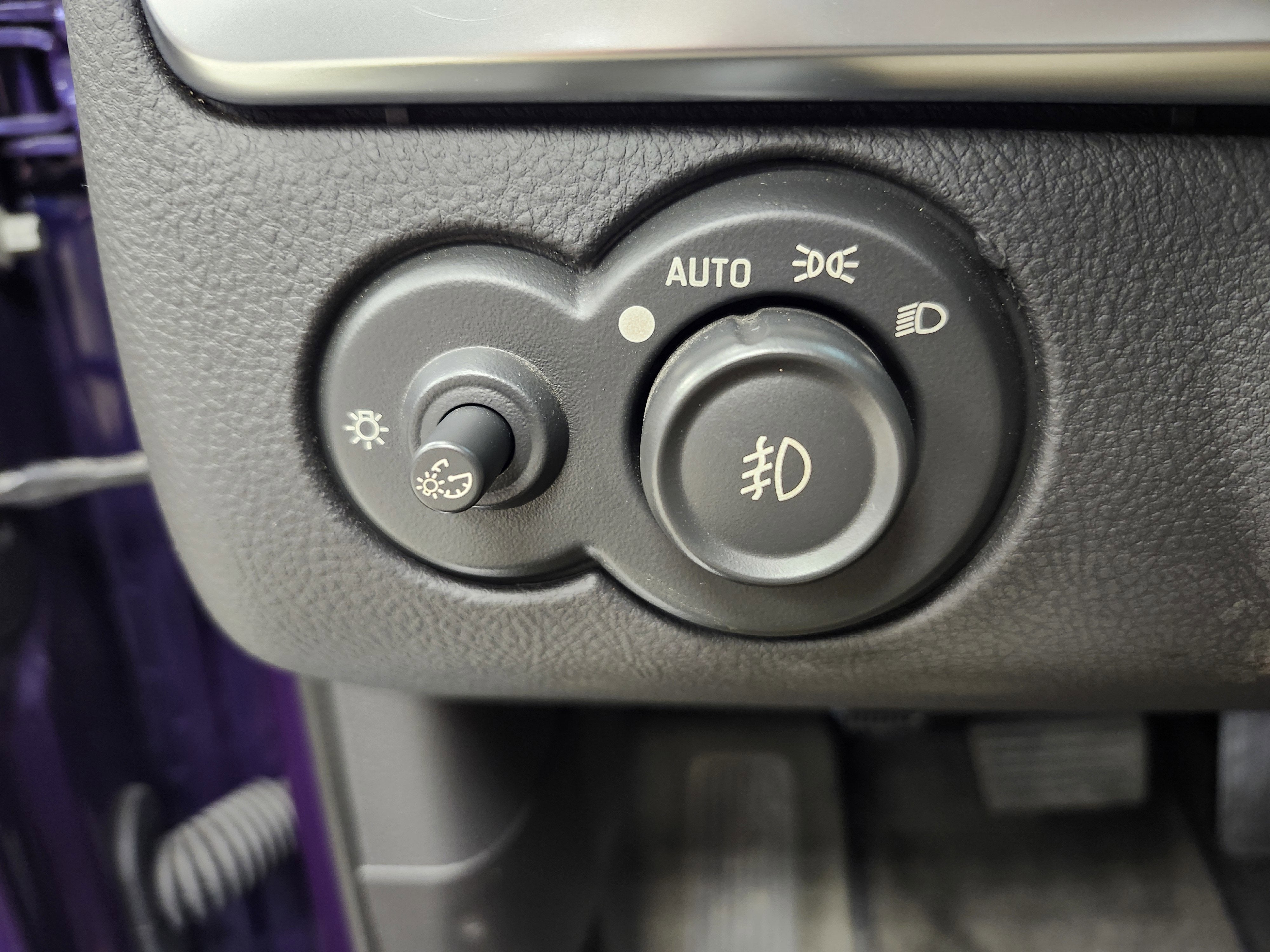 2004 Chevrolet SSR LS