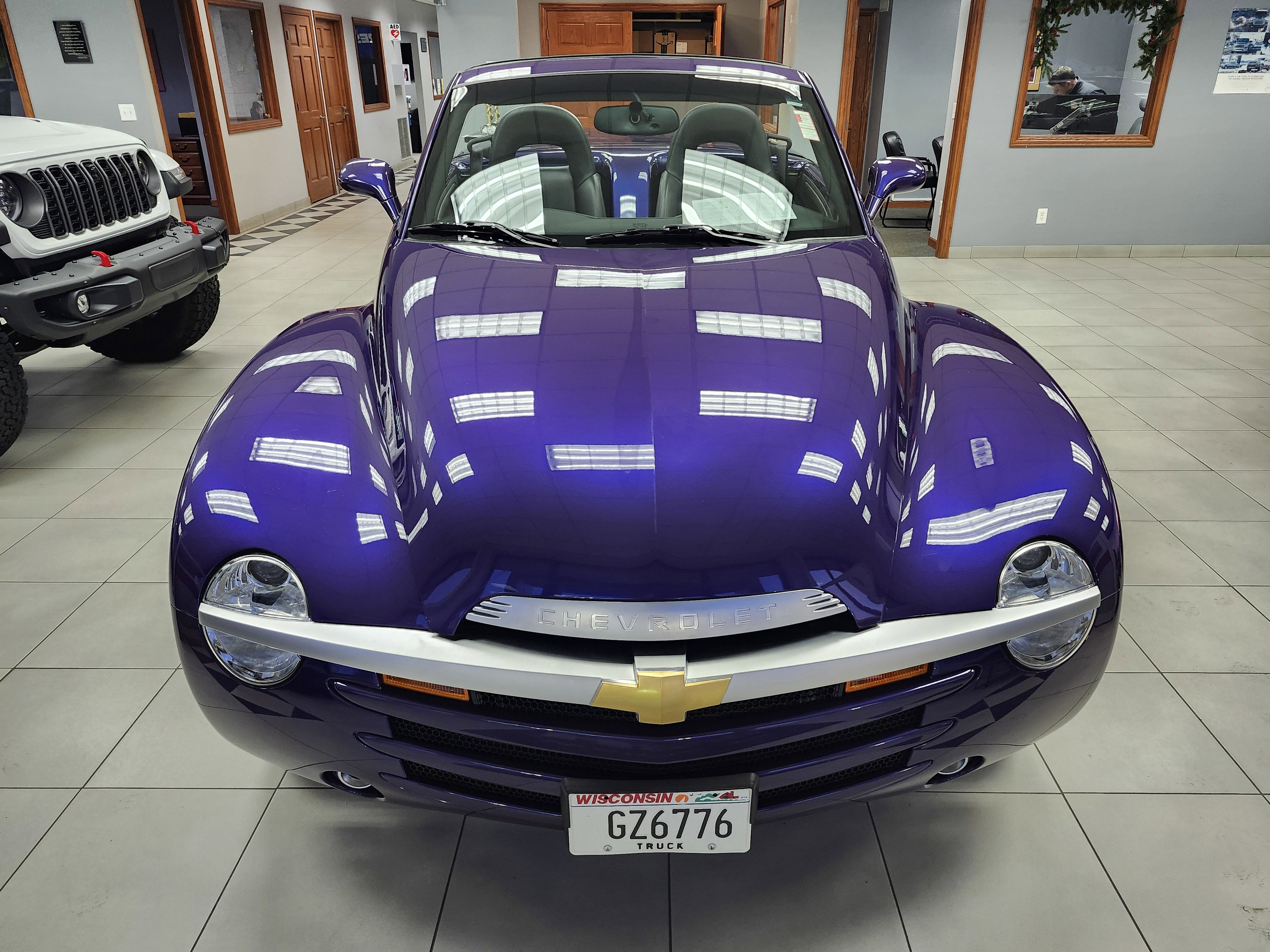 2004 Chevrolet SSR LS