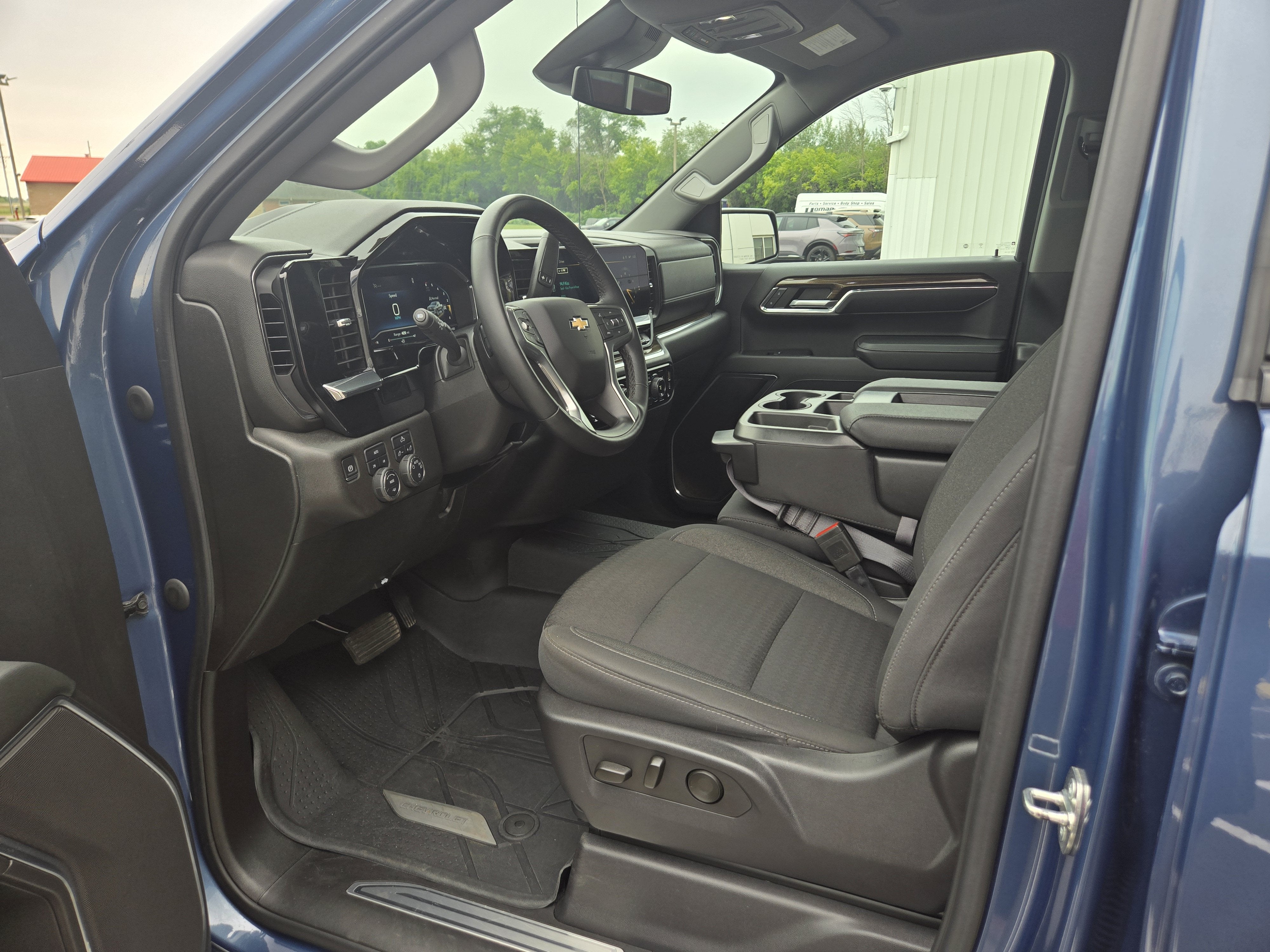2024 Chevrolet Silverado 1500 LT (2FL)