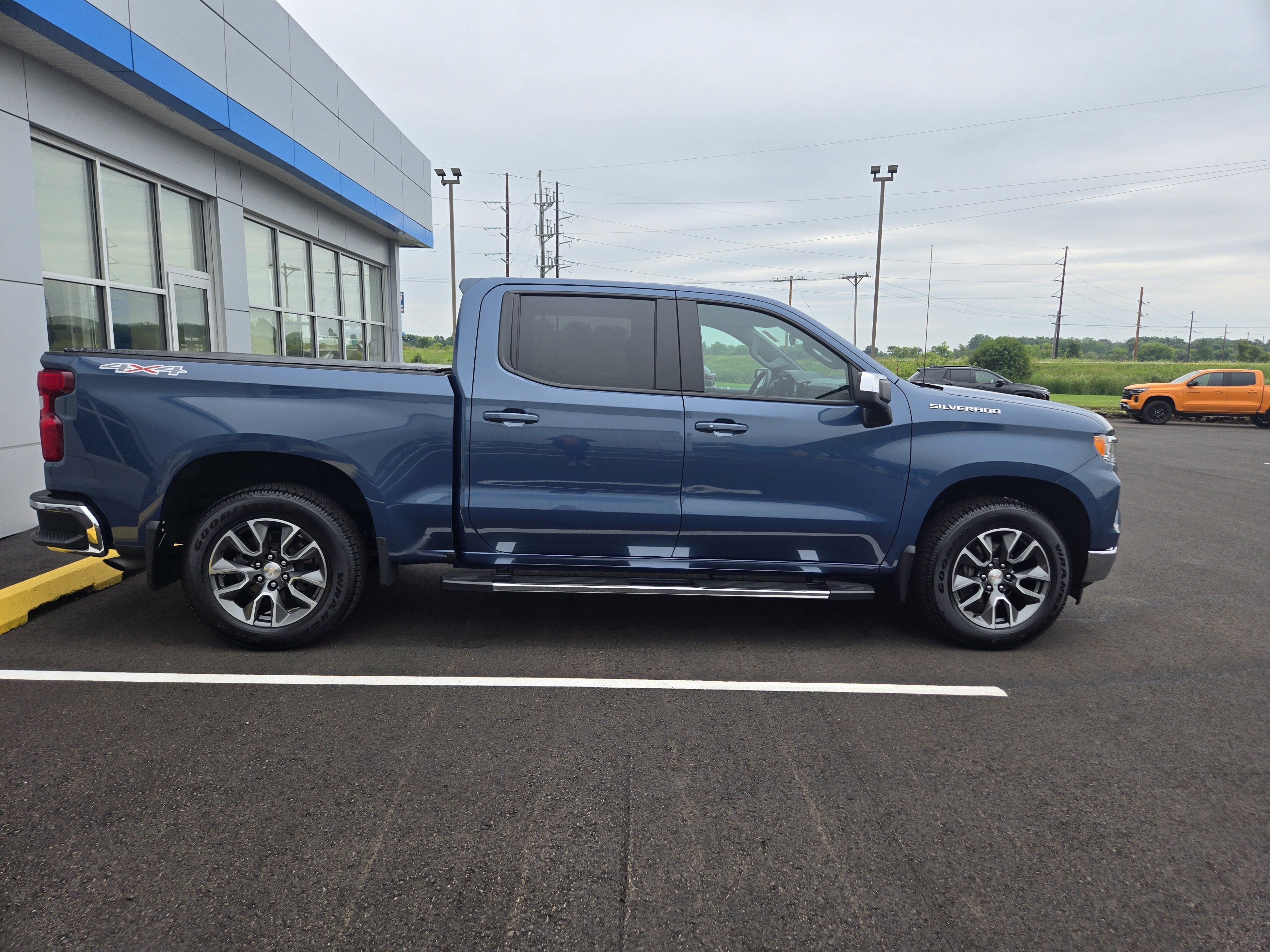 2024 Chevrolet Silverado 1500 LT (2FL)