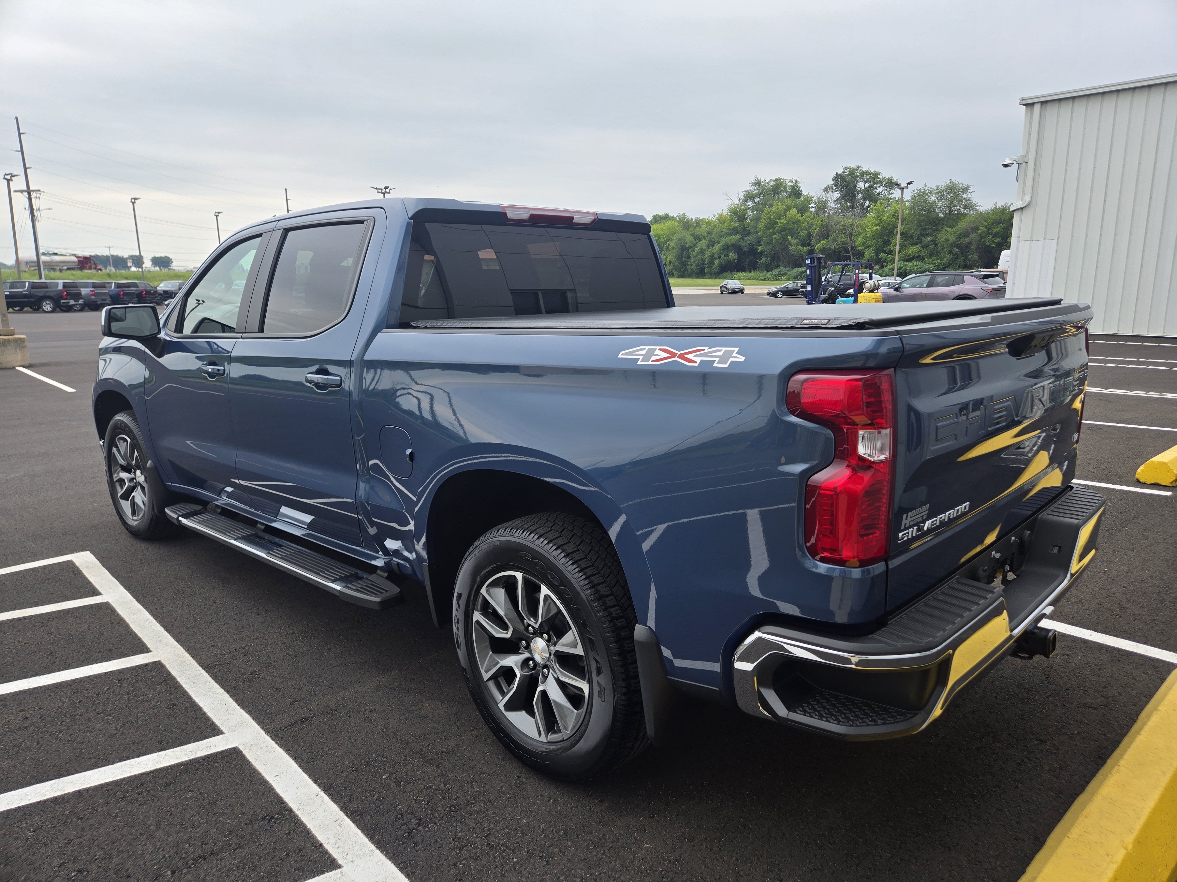 2024 Chevrolet Silverado 1500 LT (2FL)