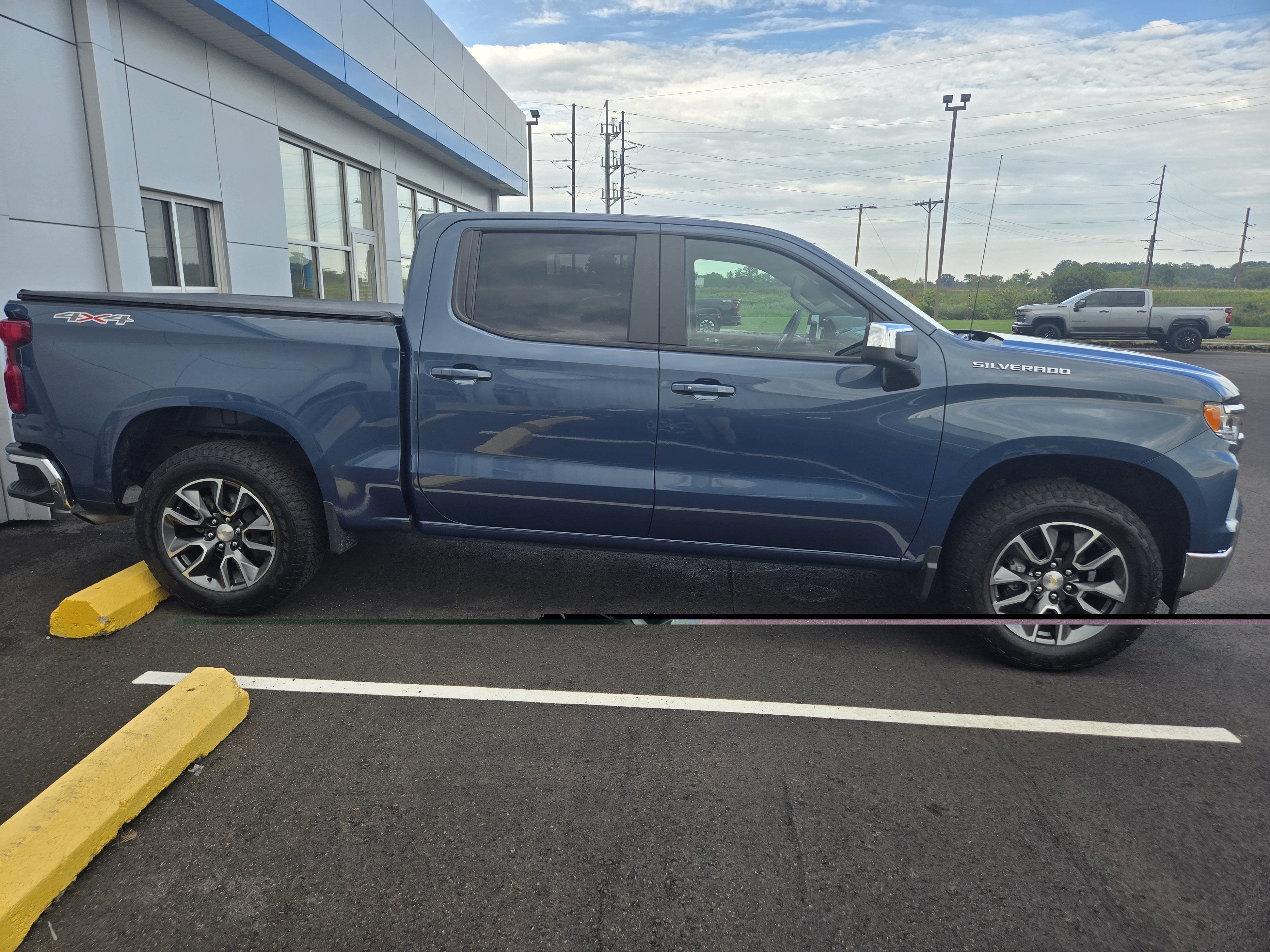 2024 Chevrolet Silverado 1500 LT (2FL)