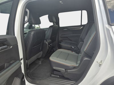 2024 GMC Acadia AT4