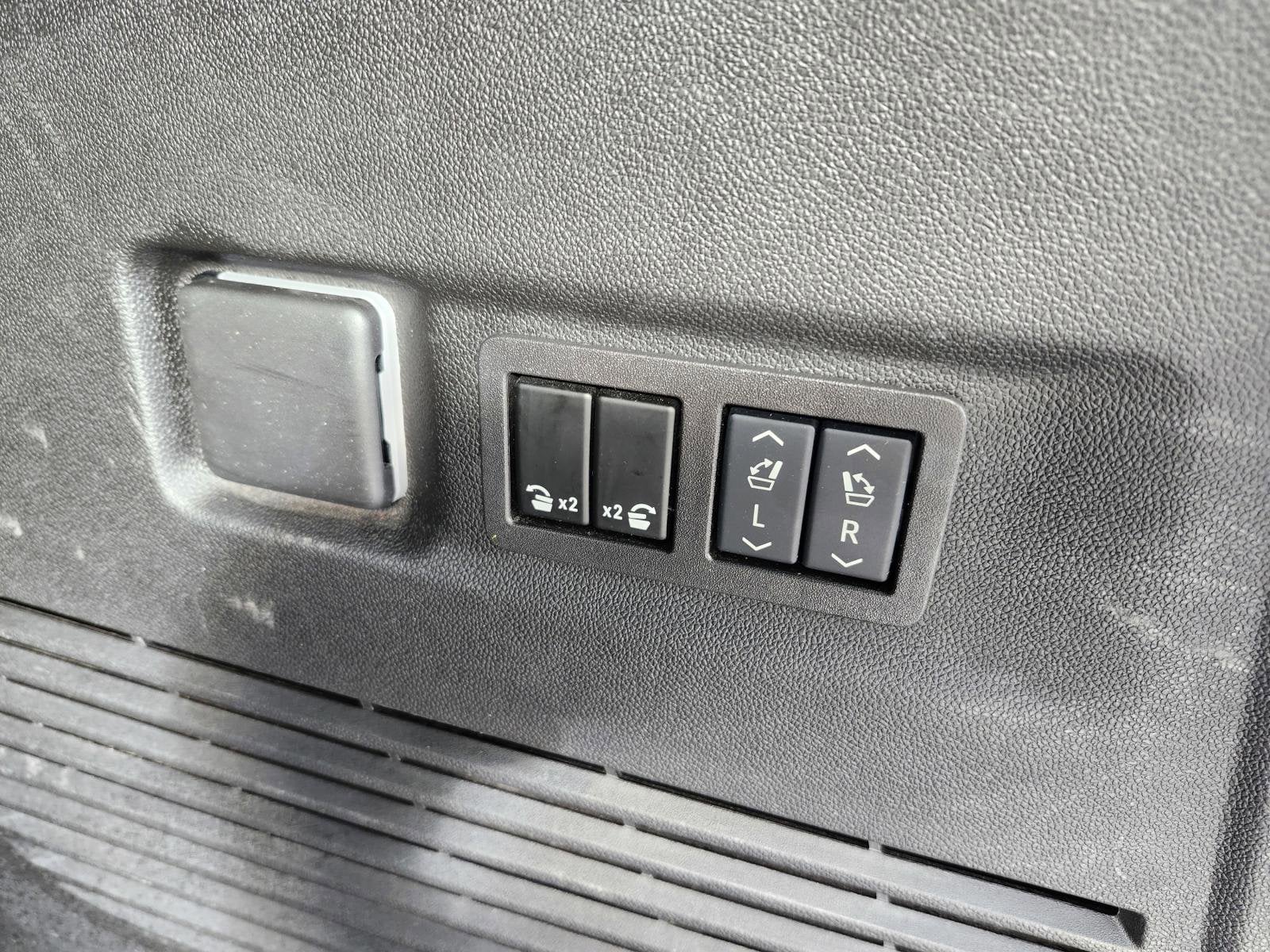 2024 GMC Yukon XL Denali Ultimate