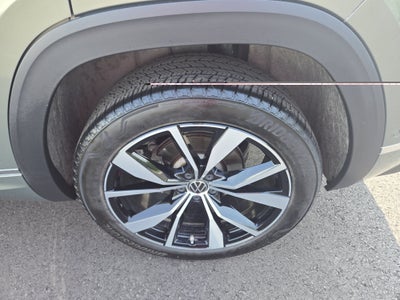 2025 Volkswagen Atlas Cross Sport 2.0T SEL Premium R-Line
