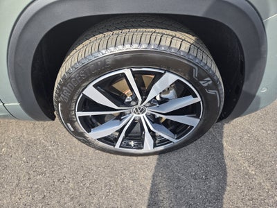 2025 Volkswagen Atlas Cross Sport 2.0T SEL Premium R-Line