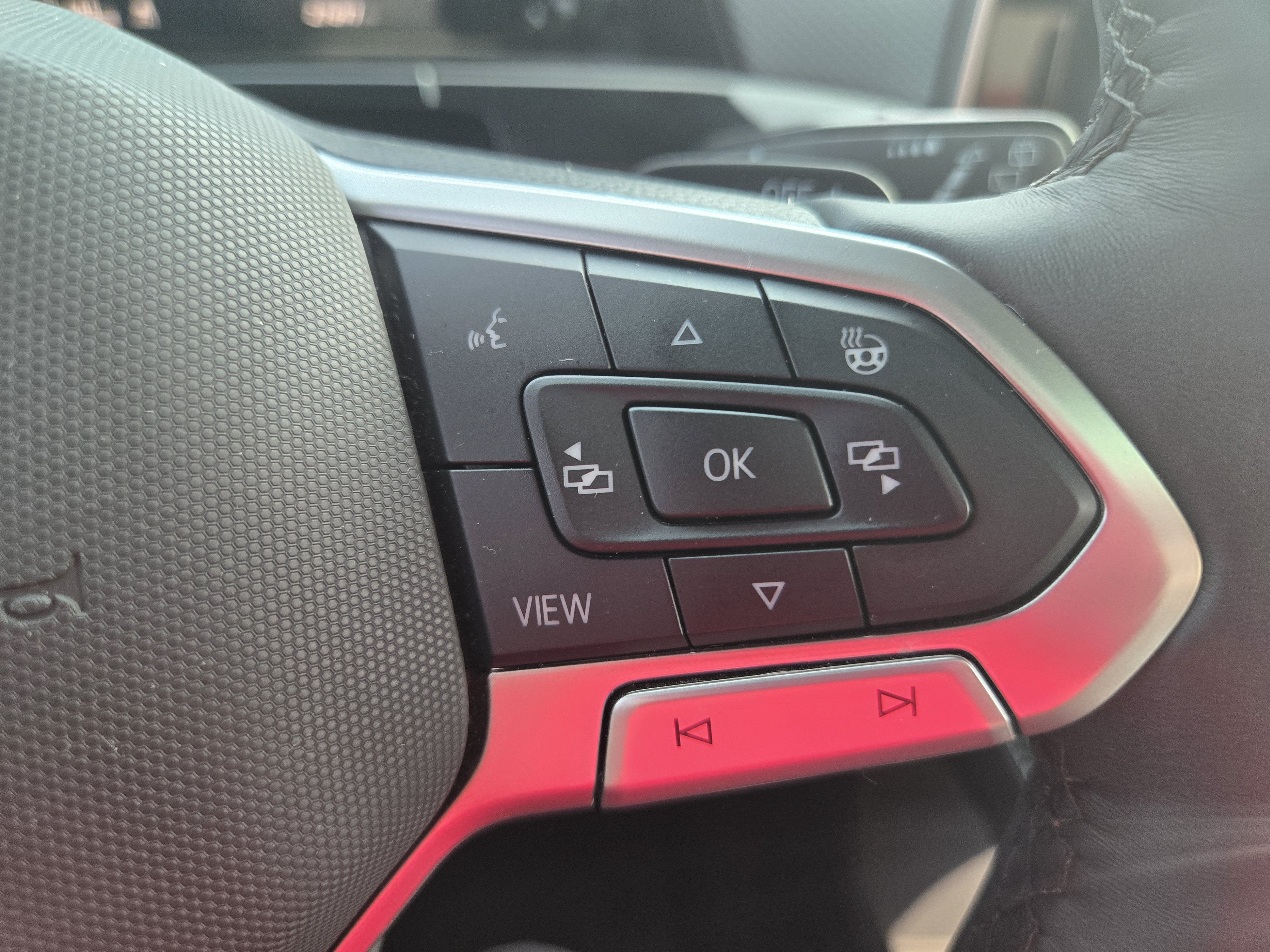 2025 Volkswagen Atlas Cross Sport 2.0T SEL Premium R-Line