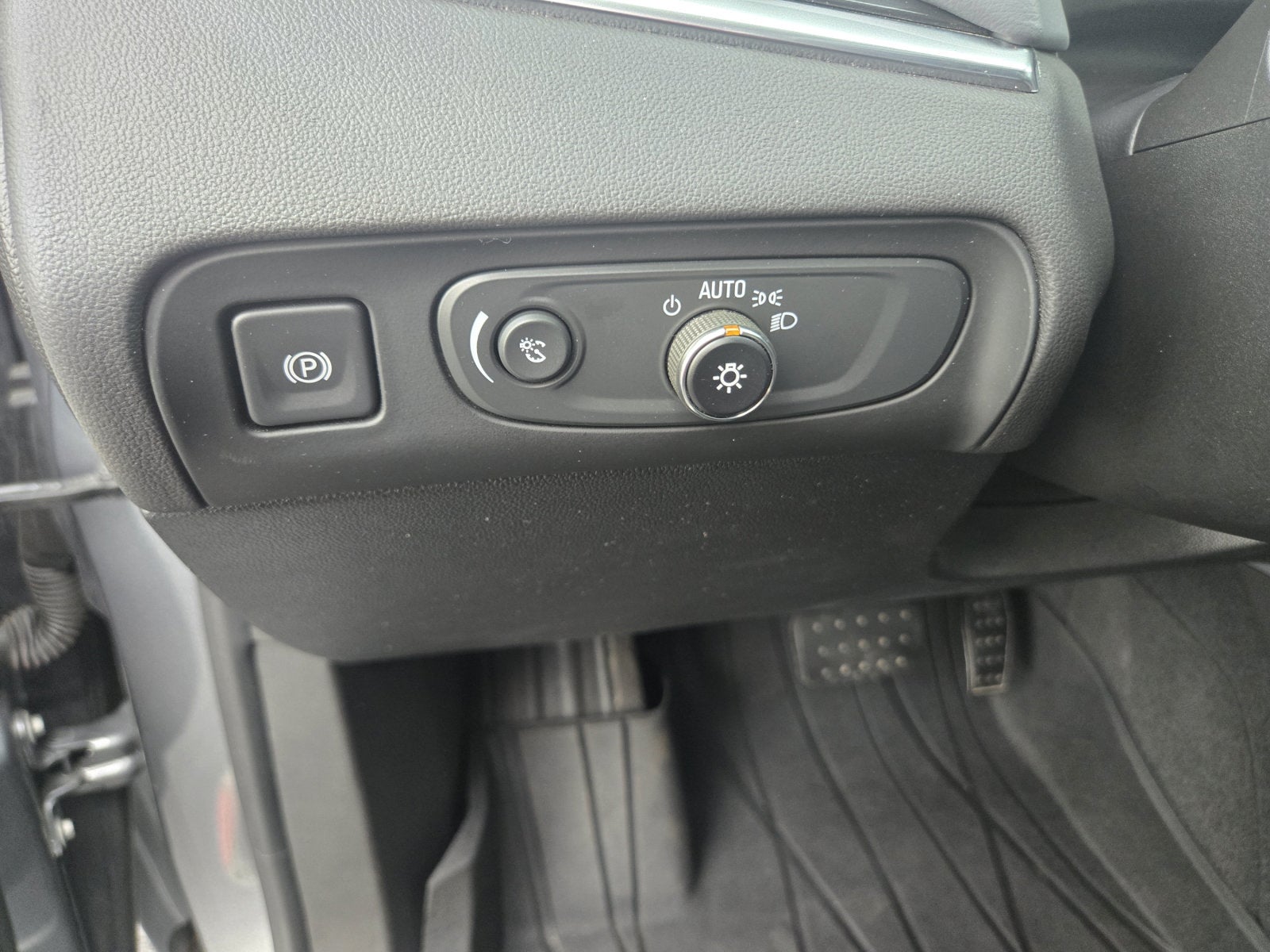 2020 Buick Enclave Essence
