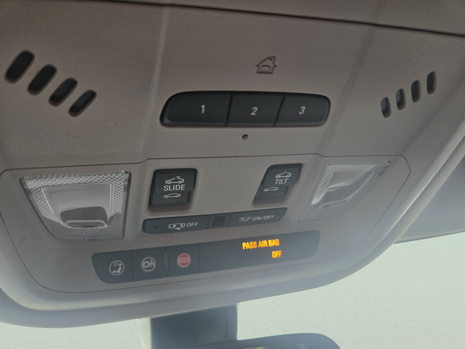 2020 Buick Enclave Essence