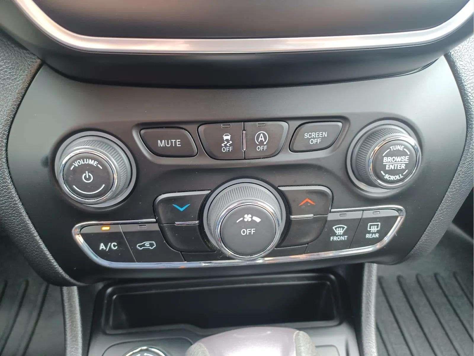 2020 Jeep Cherokee Latitude