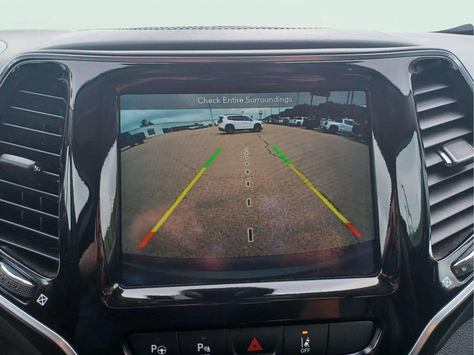 2019 Jeep Cherokee Overland