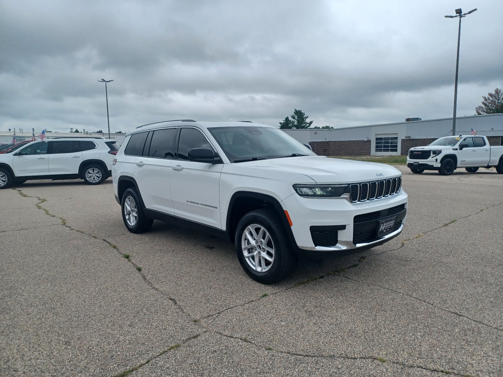 2022 Jeep Grand Cherokee L Laredo