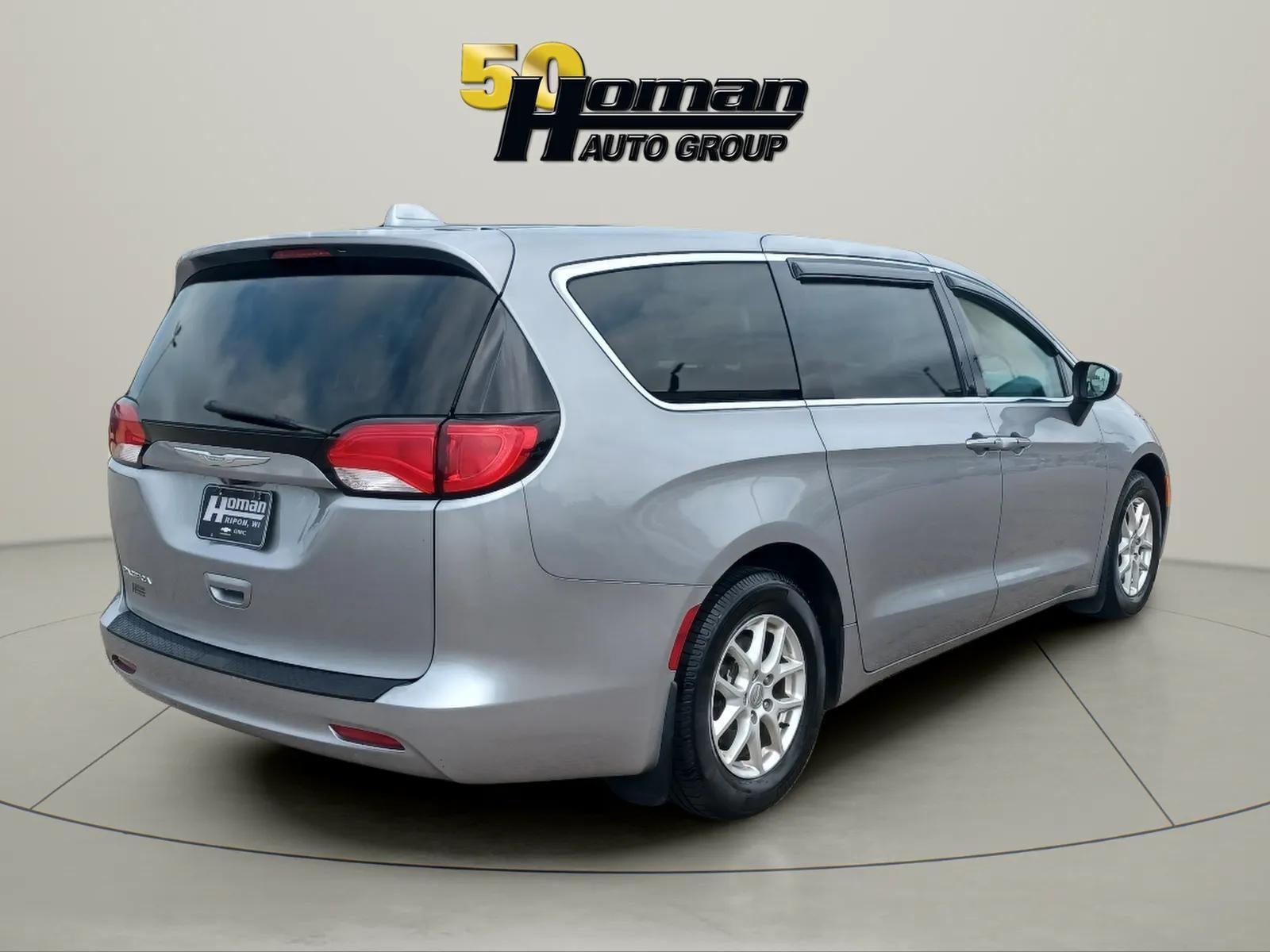 2017 Chrysler Pacifica Touring