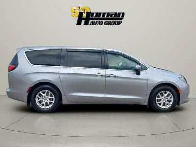 2017 Chrysler Pacifica Touring