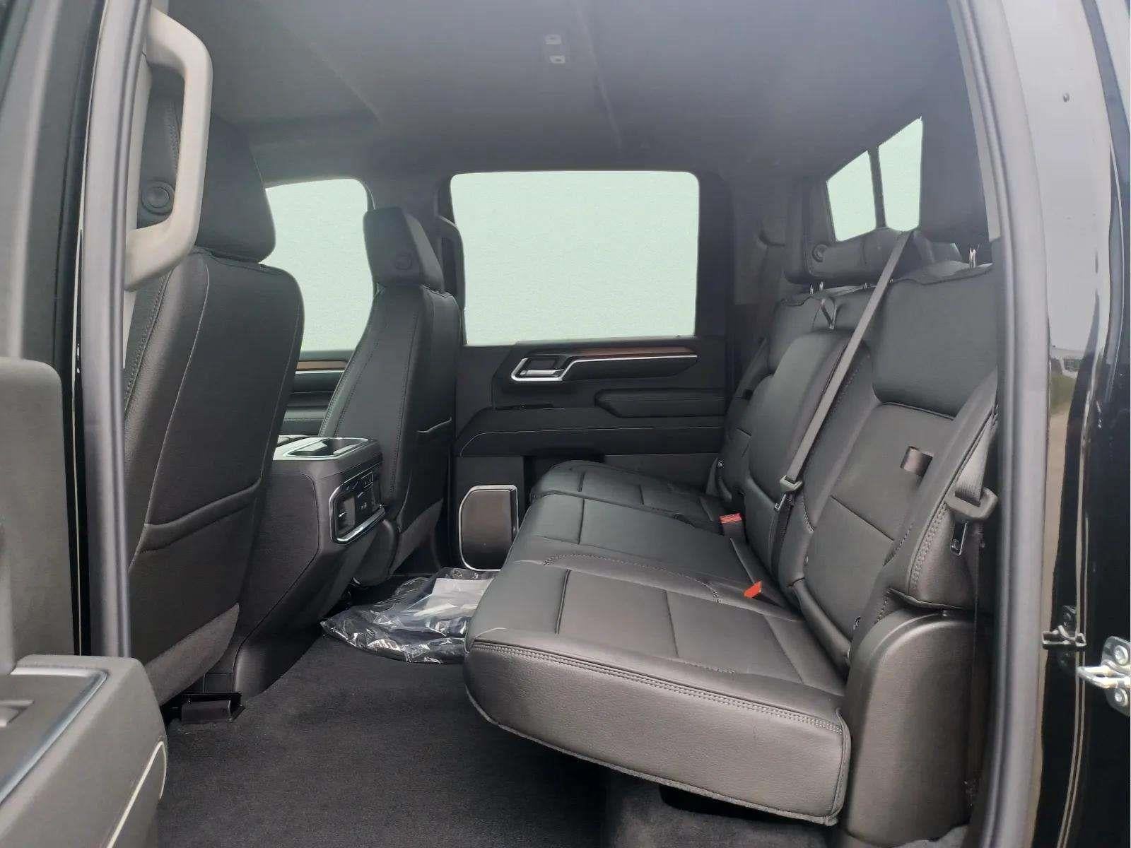 2026 GMC Sierra 3500 HD Denali DRW