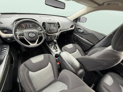 2017 Jeep Cherokee Sport