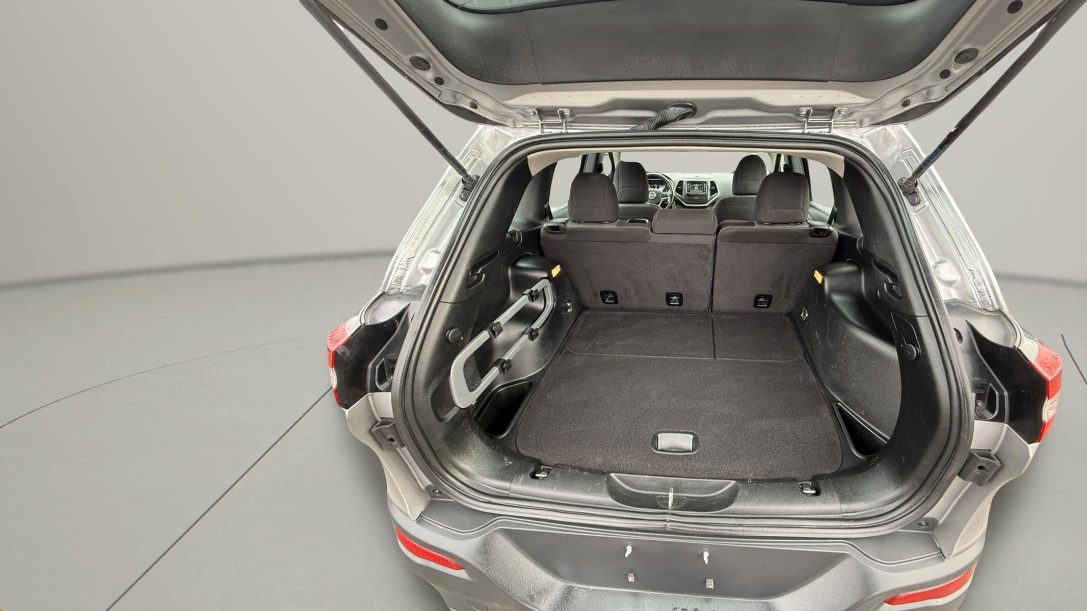 2017 Jeep Cherokee Sport