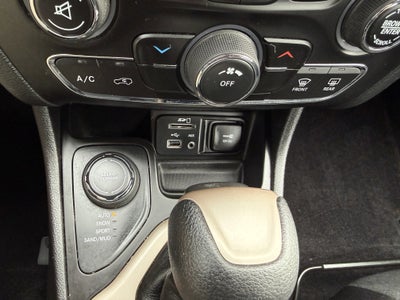 2017 Jeep Cherokee Sport