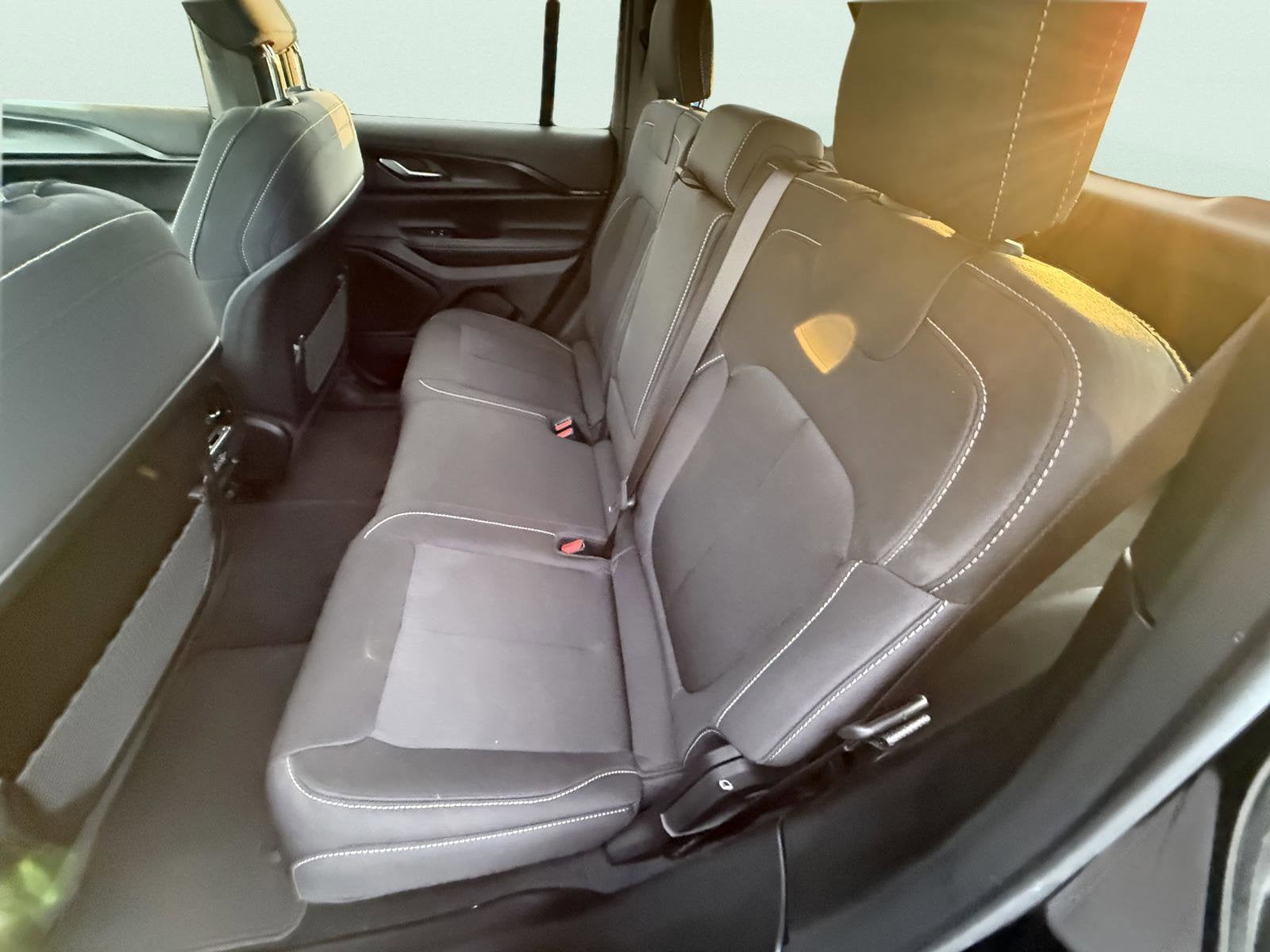 2024 Jeep Grand Cherokee Laredo X