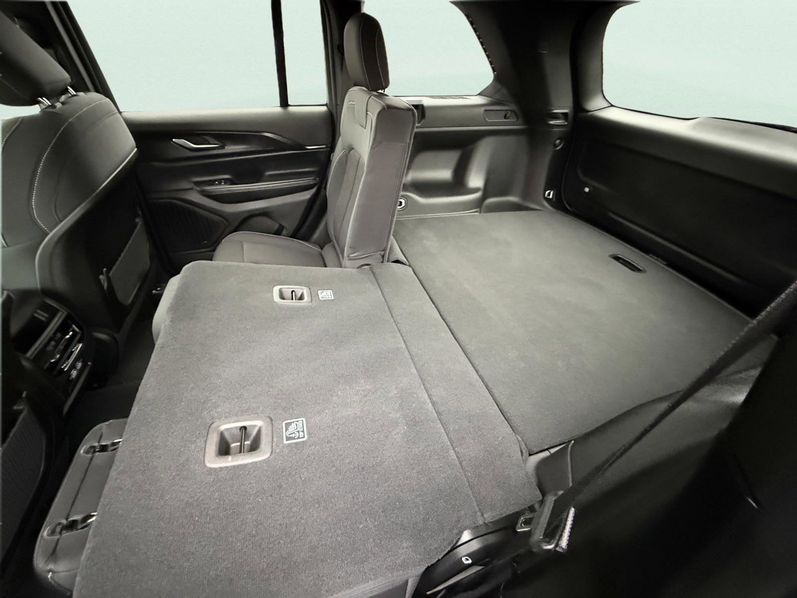 2024 Jeep Grand Cherokee Laredo X