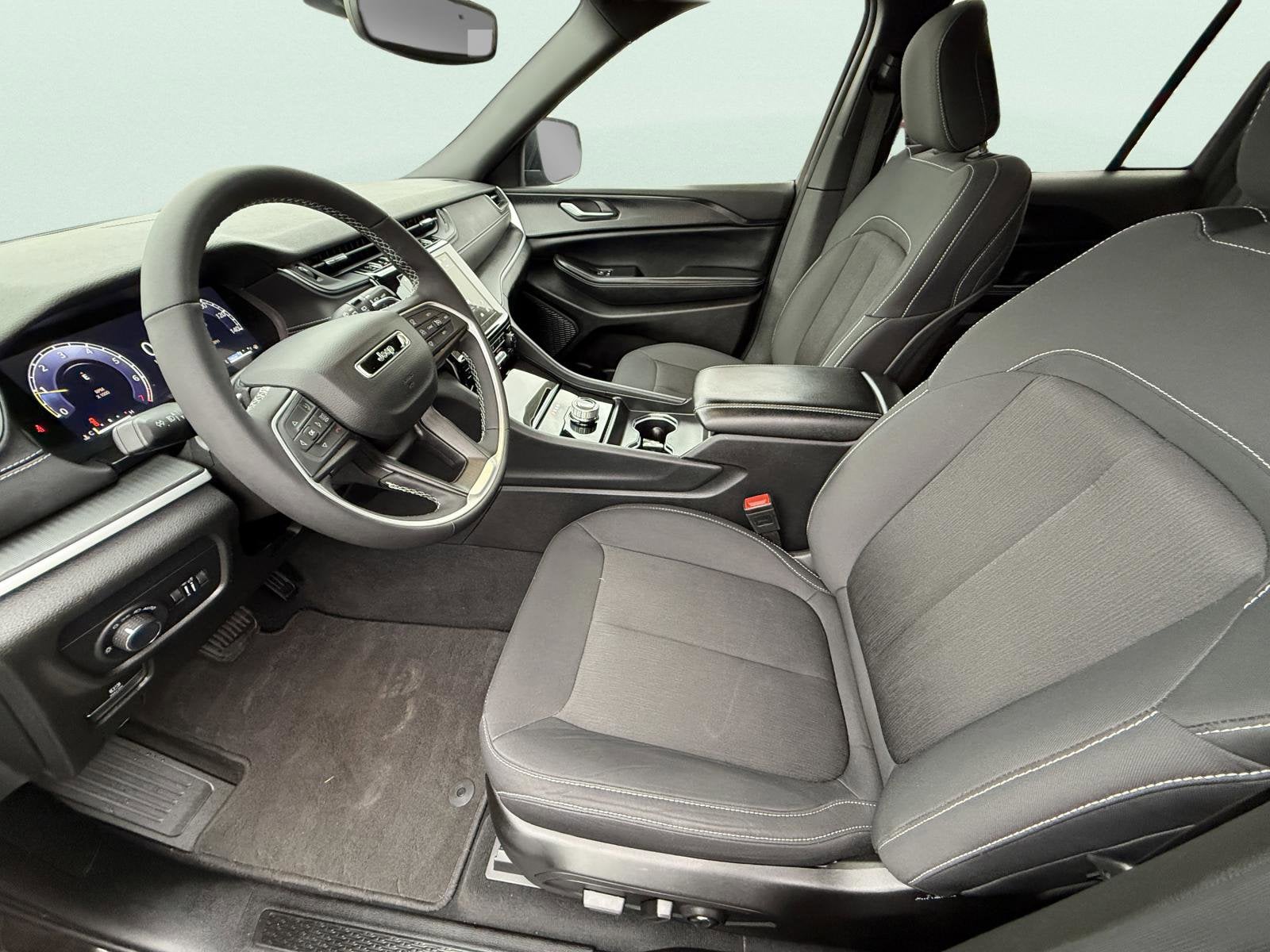 2024 Jeep Grand Cherokee Laredo X