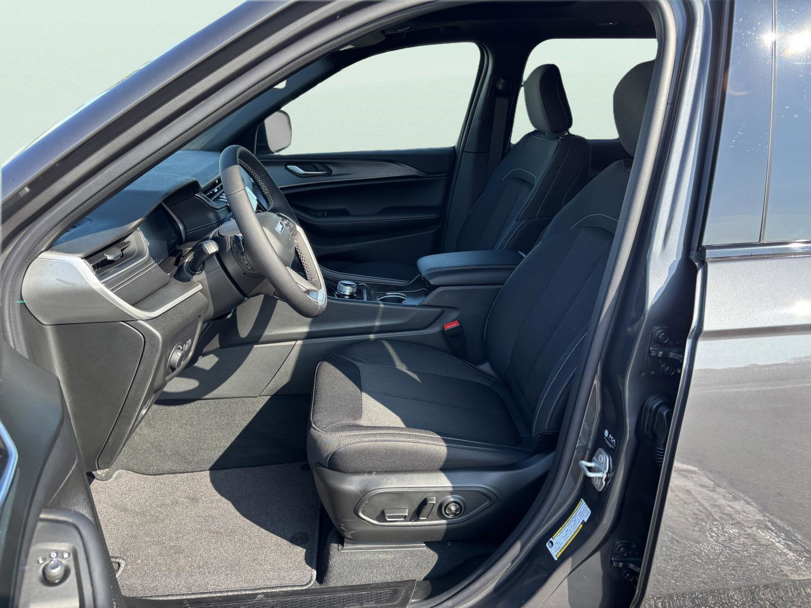 2026 Jeep Grand Cherokee Laredo X