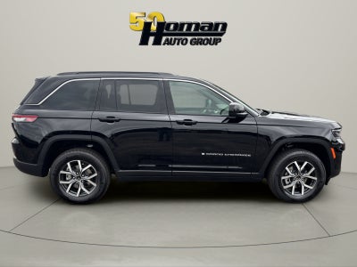 2027 Jeep Grand Cherokee Laredo X