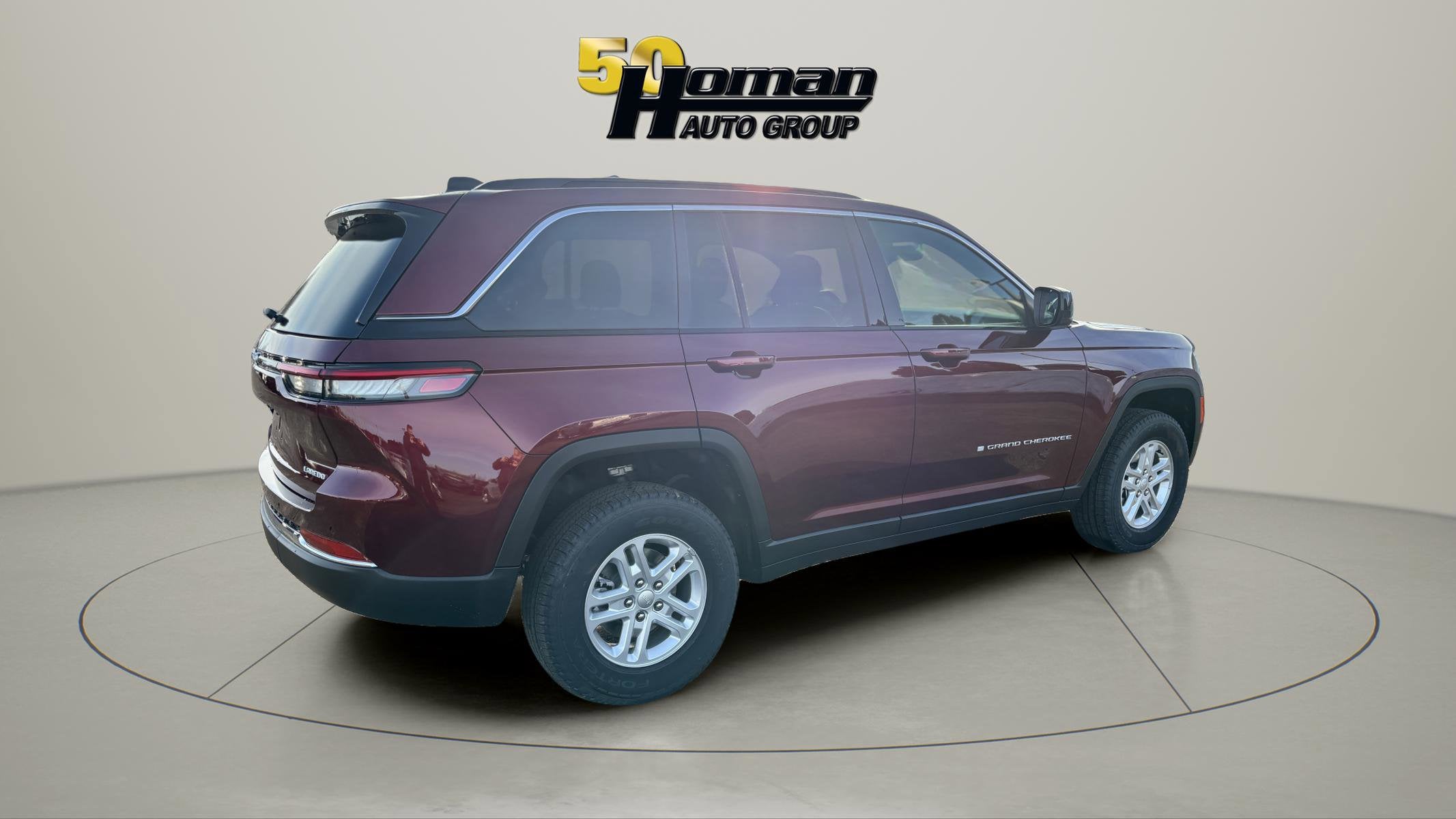 2025 Jeep Grand Cherokee Laredo