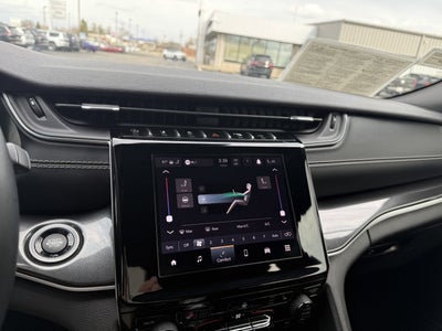 2022 Jeep Grand Cherokee Altitude