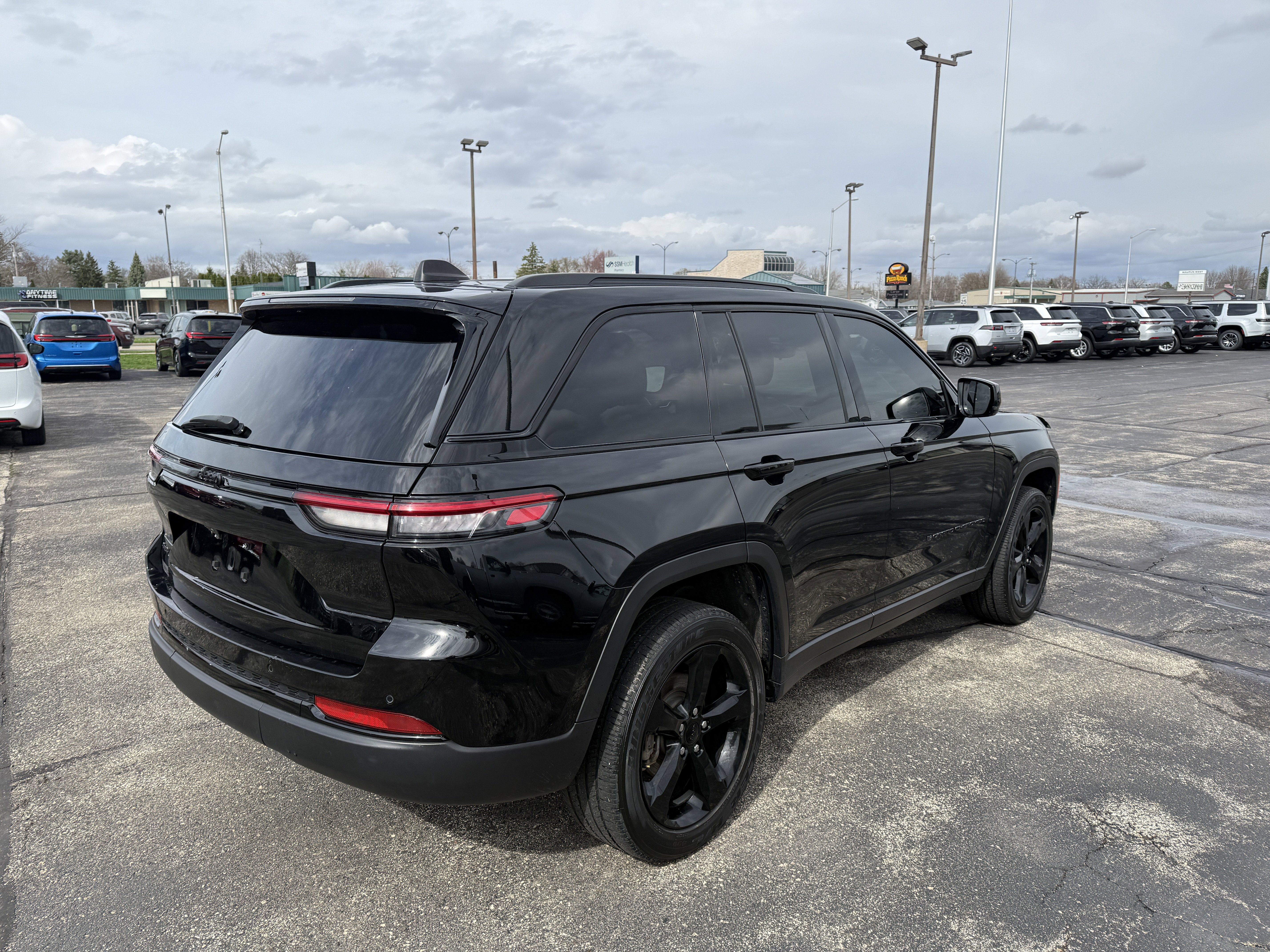 2022 Jeep Grand Cherokee Altitude