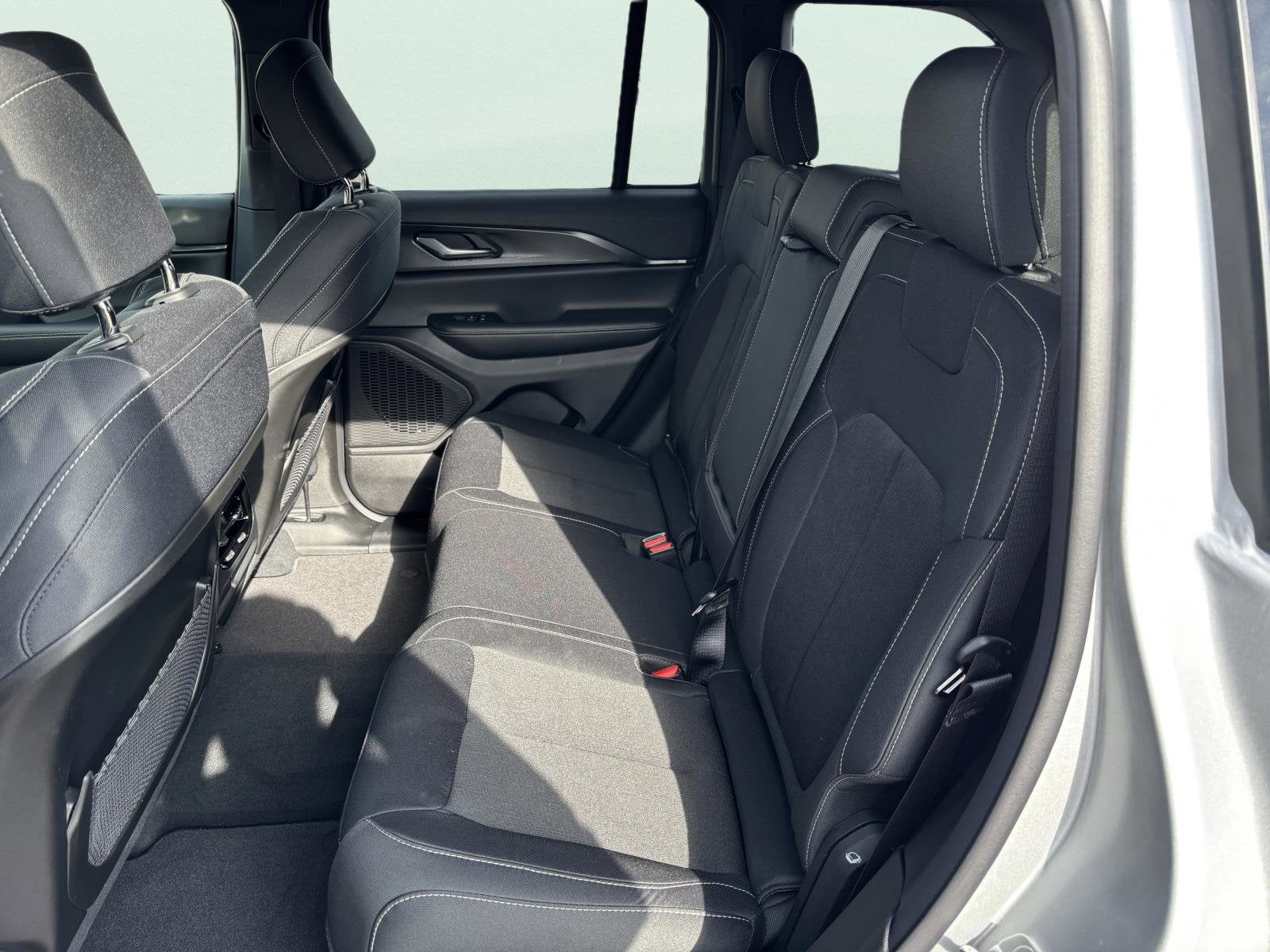 2026 Jeep Grand Cherokee Laredo X