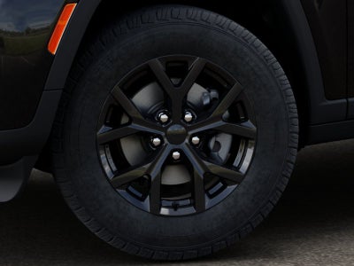 2026 Jeep Grand Cherokee Laredo Altitude