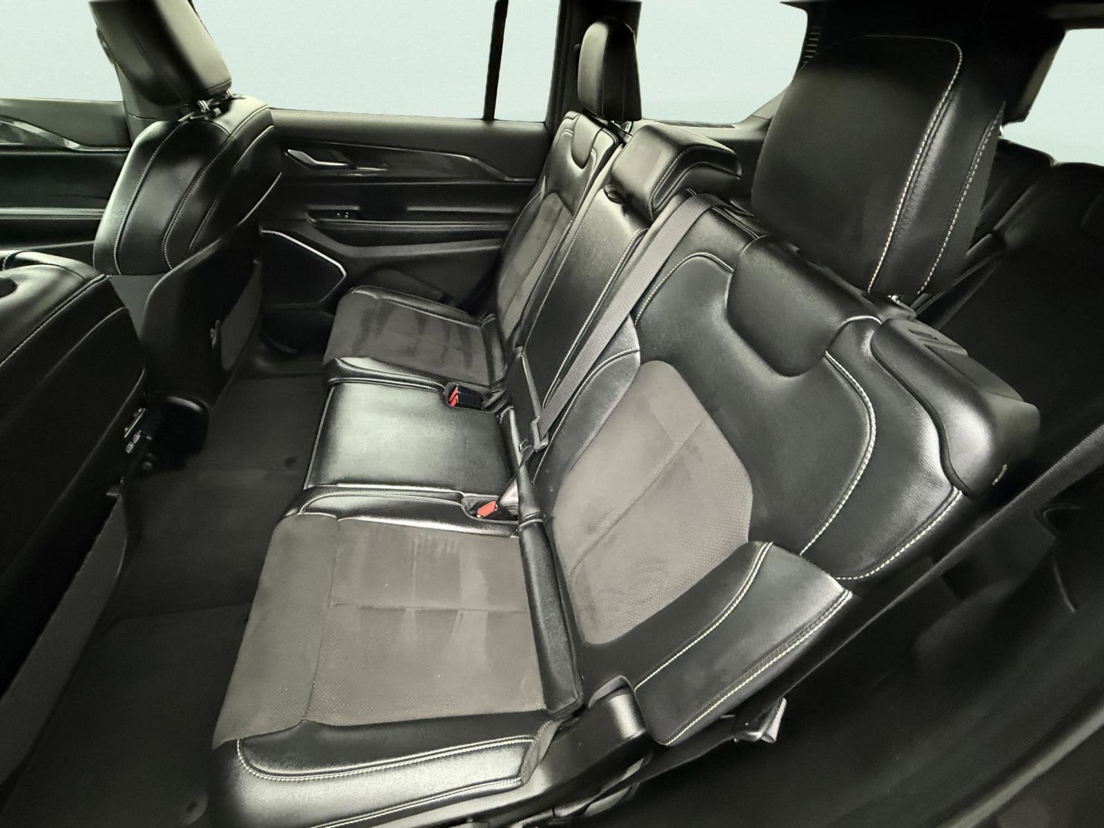 2022 Jeep Grand Cherokee L Altitude