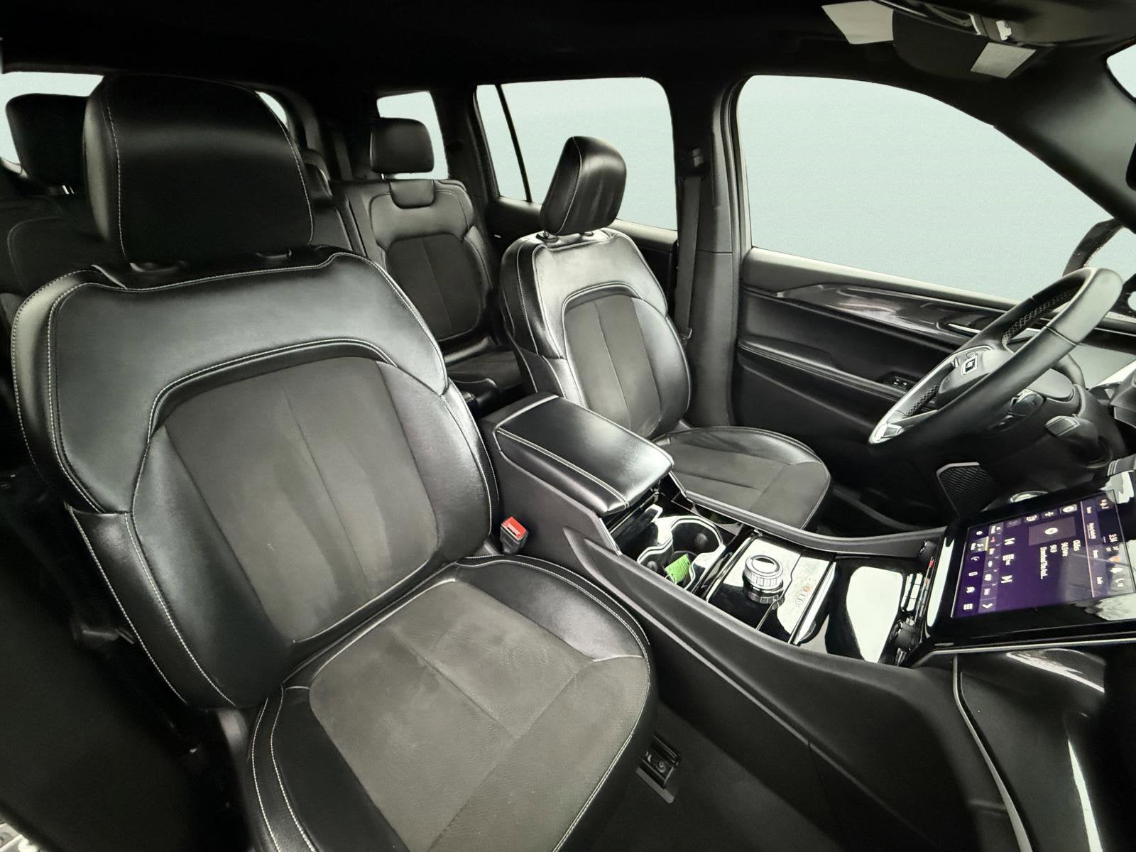 2022 Jeep Grand Cherokee L Altitude