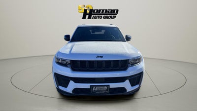 2026 Jeep Grand Cherokee L Laredo Altitude