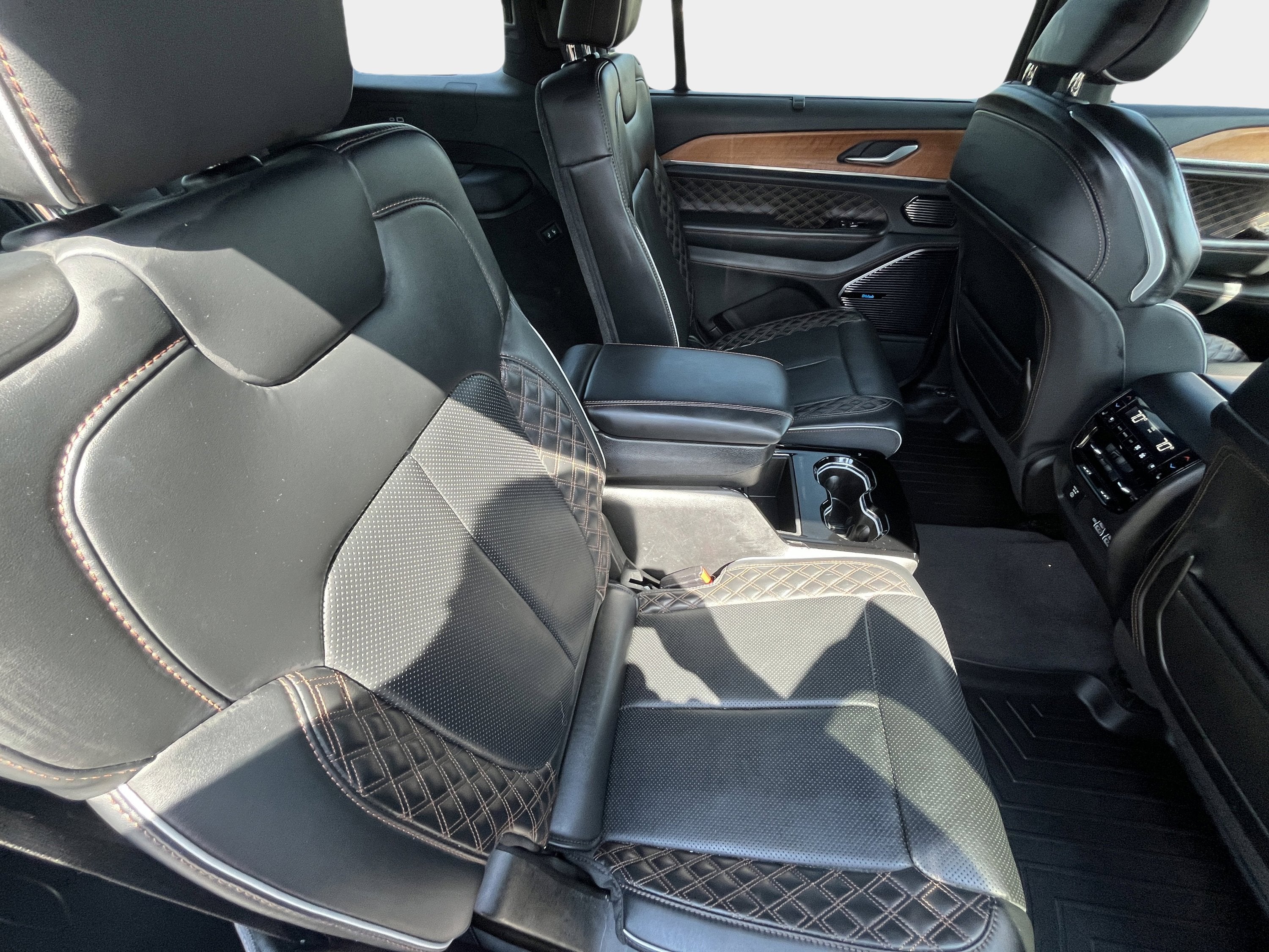 2022 Jeep Grand Cherokee L Summit Reserve