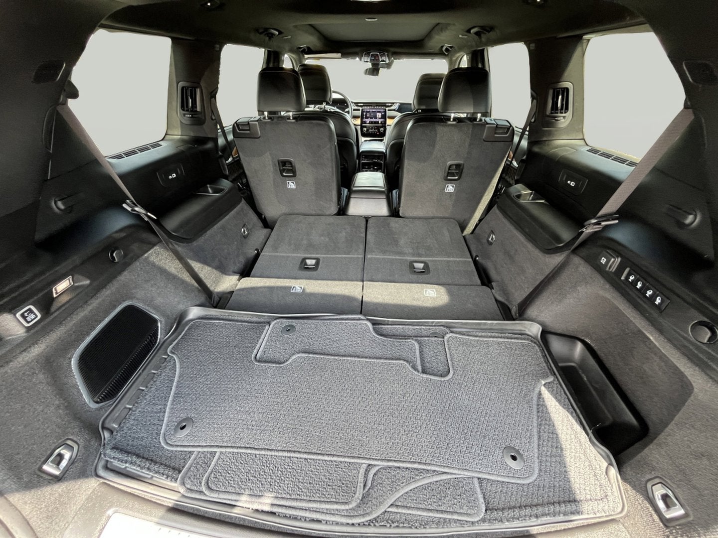 2022 Jeep Grand Cherokee L Summit Reserve