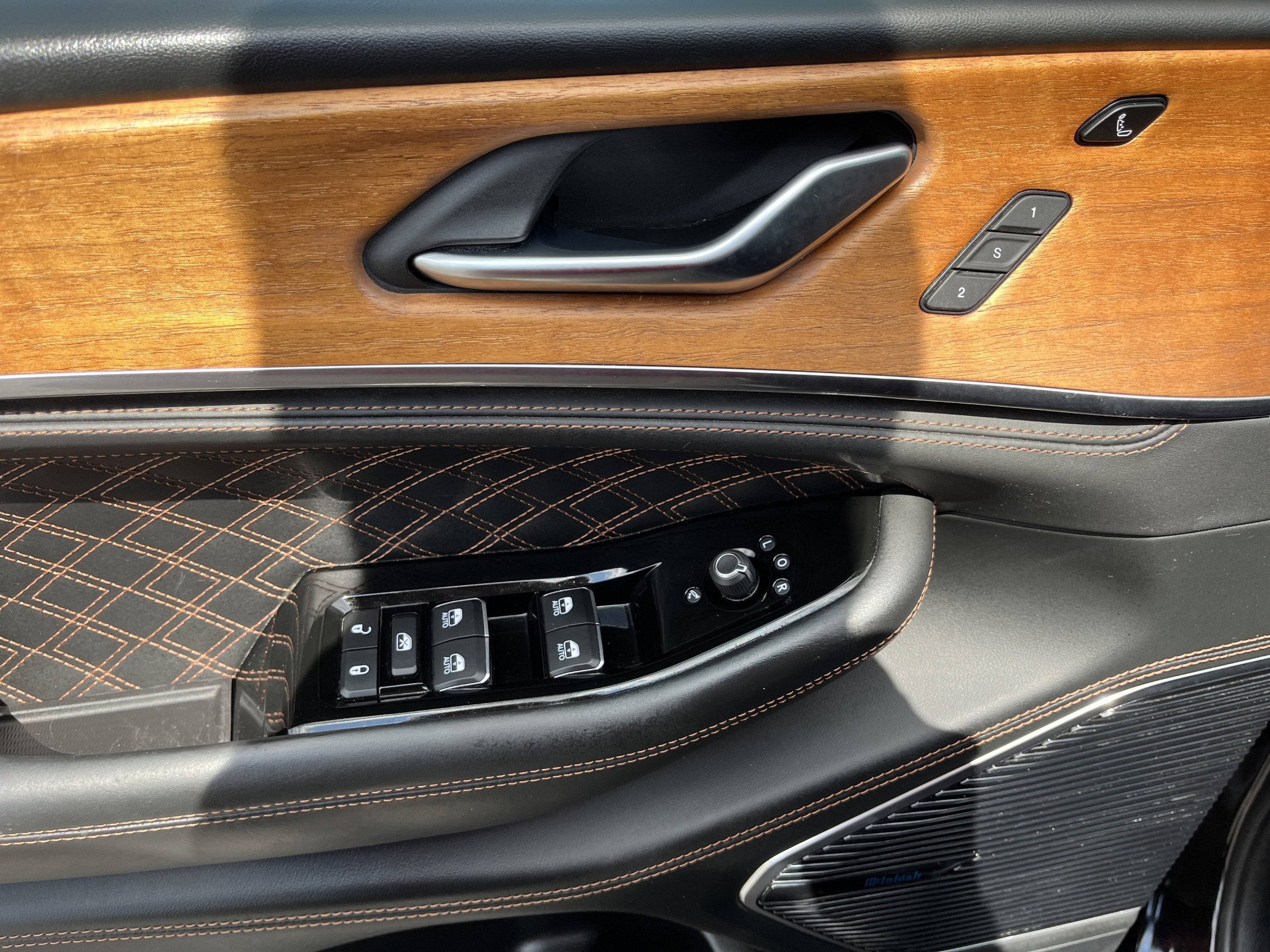 2022 Jeep Grand Cherokee L Summit Reserve