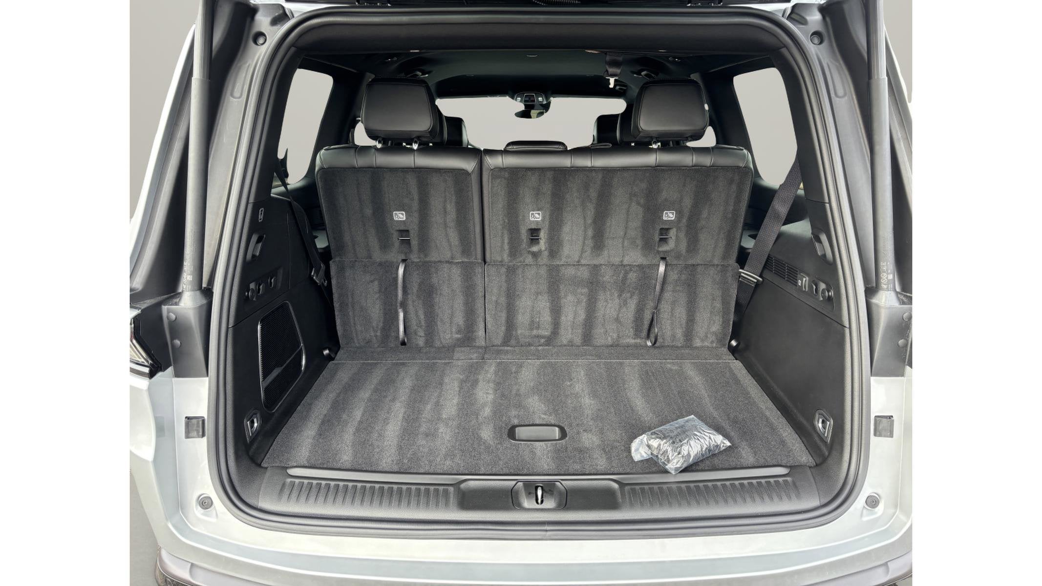 2026 Jeep Grand Wagoneer WSJM75