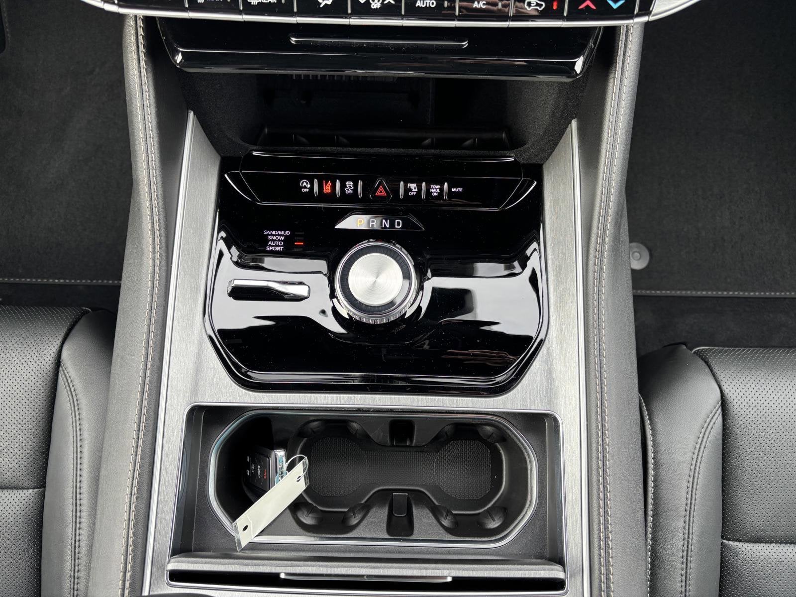 2026 Jeep Grand Wagoneer WSJM75