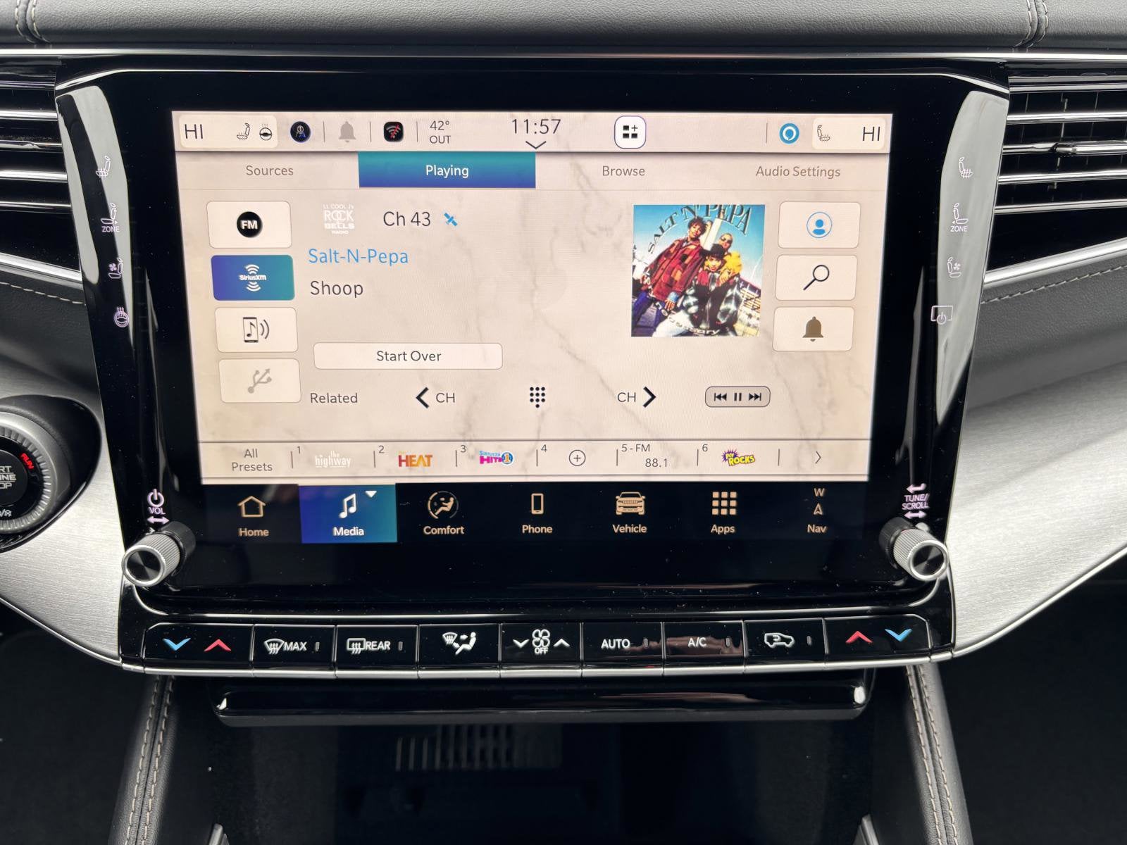 2026 Jeep Grand Wagoneer Limited Reserve