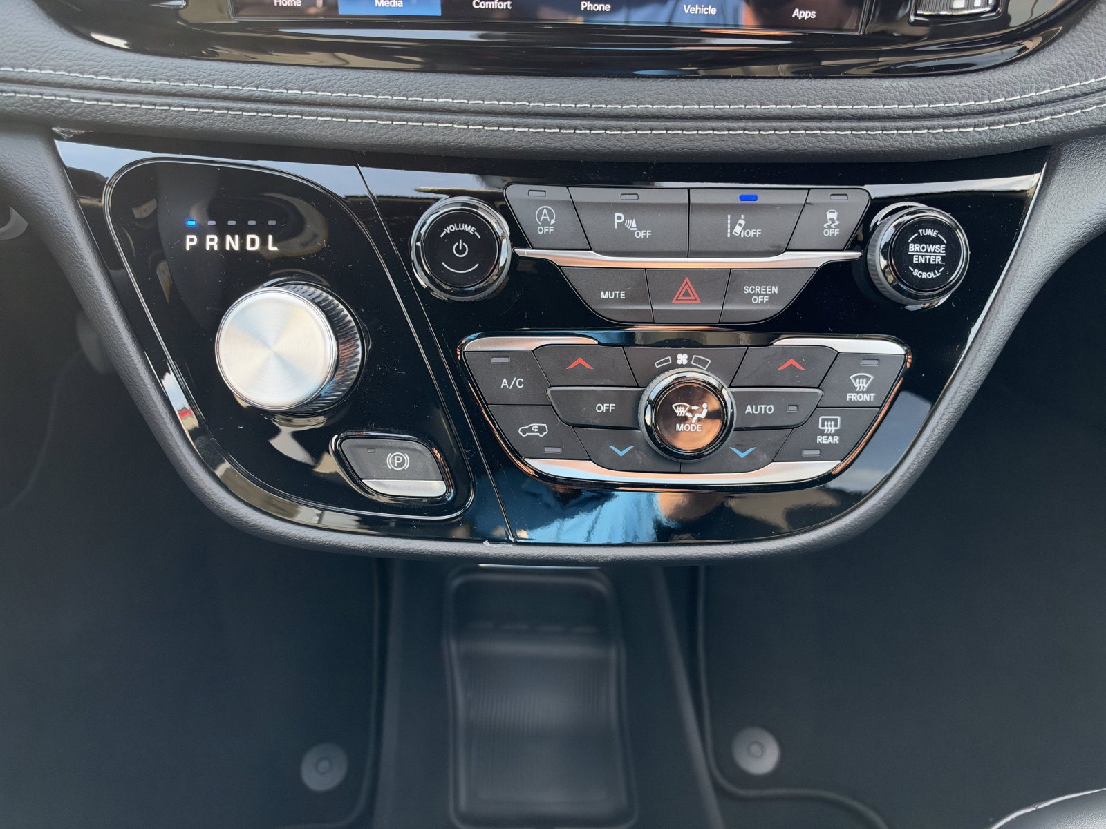 2027 Chrysler Pacifica Select