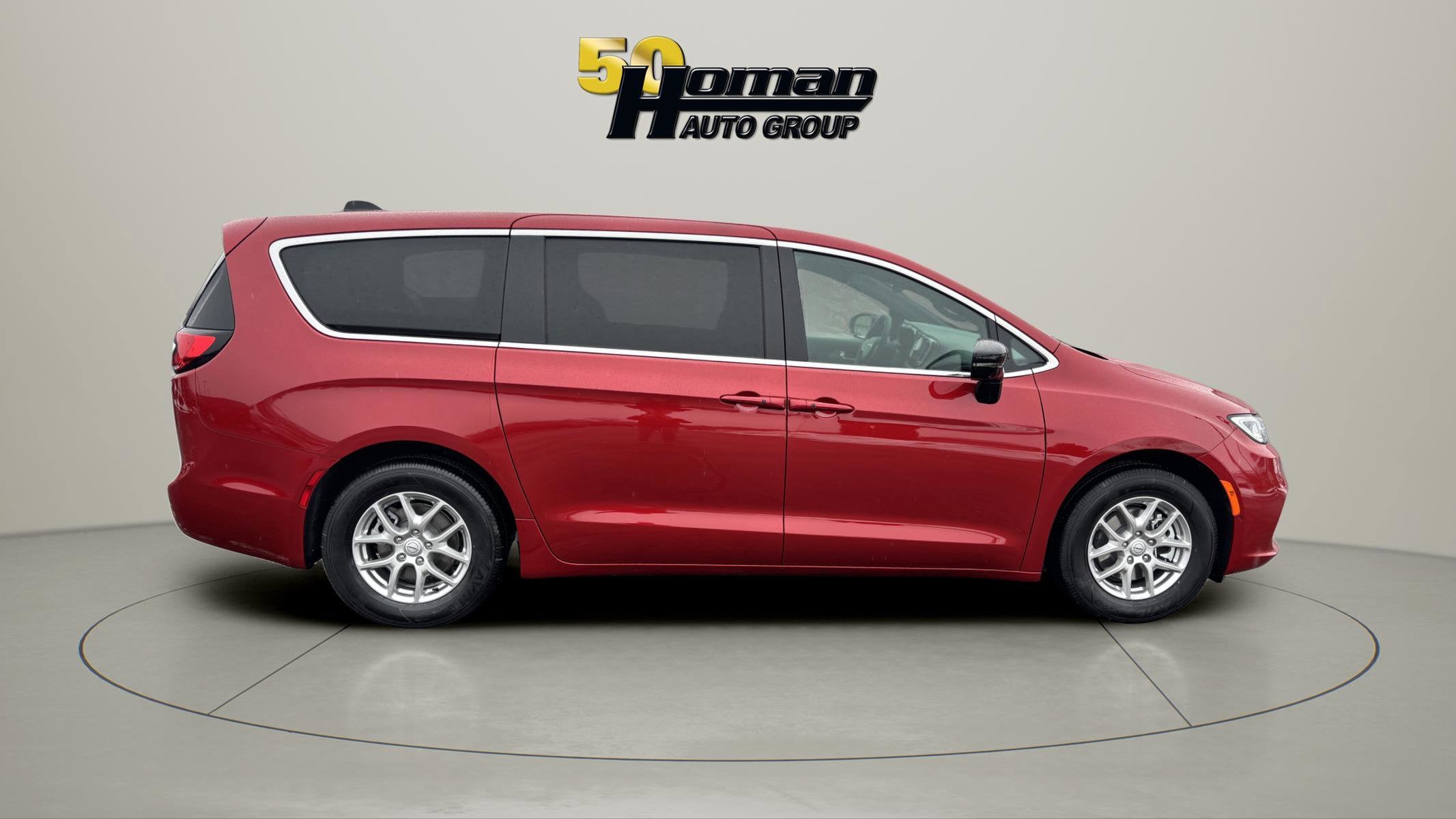 2026 Chrysler Pacifica Select