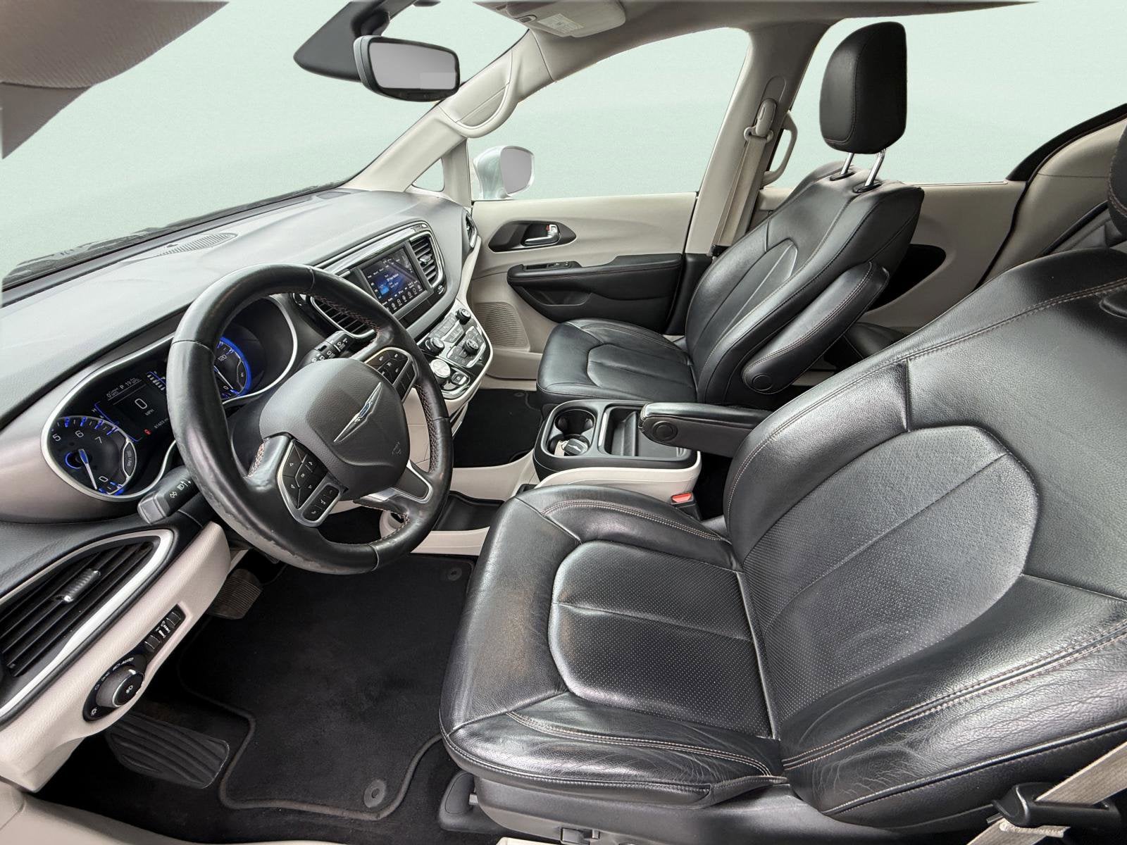 2020 Chrysler Pacifica Touring L