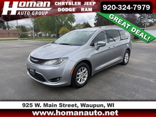 2020 Chrysler Pacifica Touring L