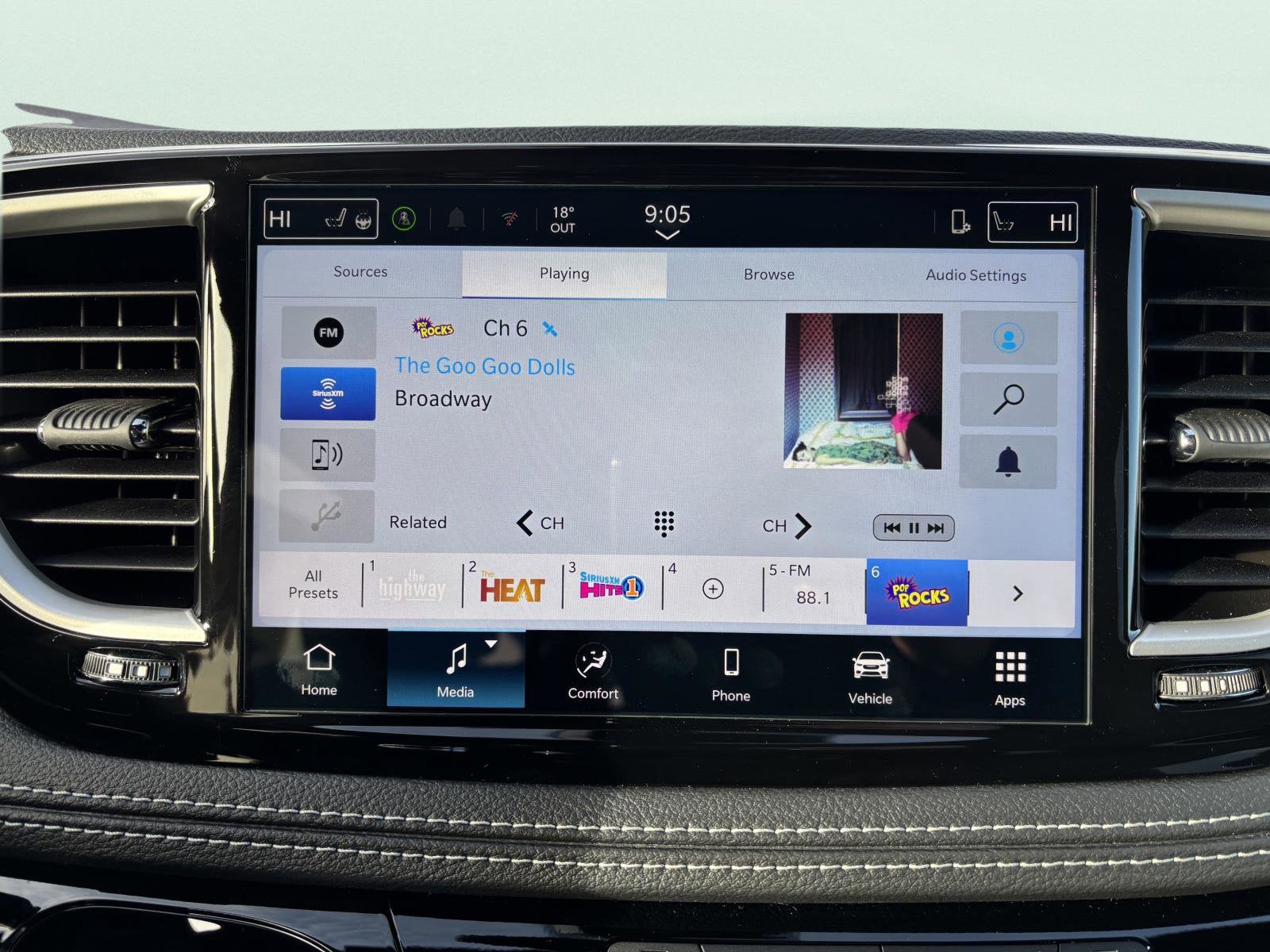 2026 Chrysler Pacifica Select