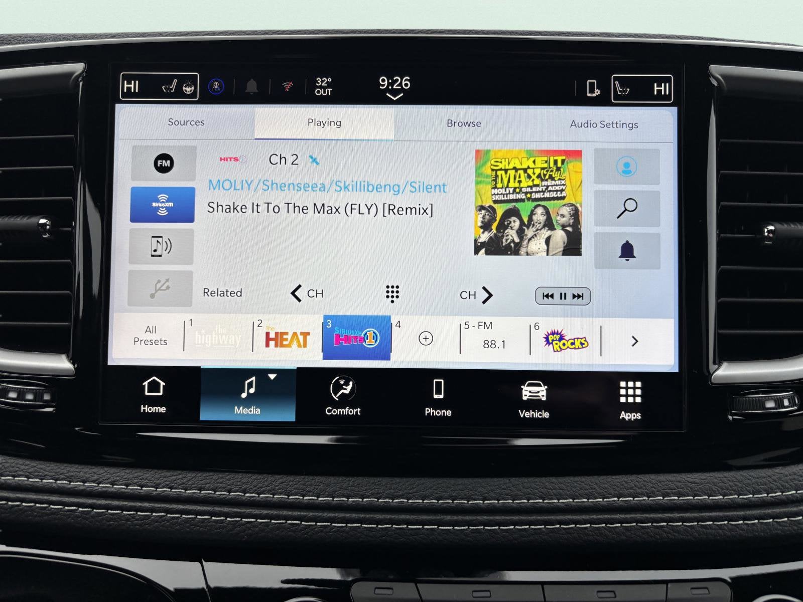 2026 Chrysler Pacifica Select