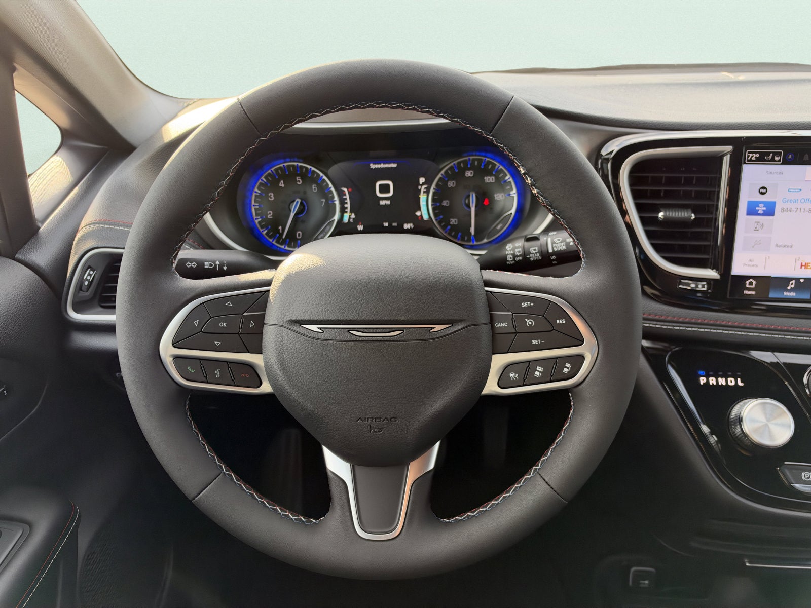 2027 Chrysler Pacifica Select