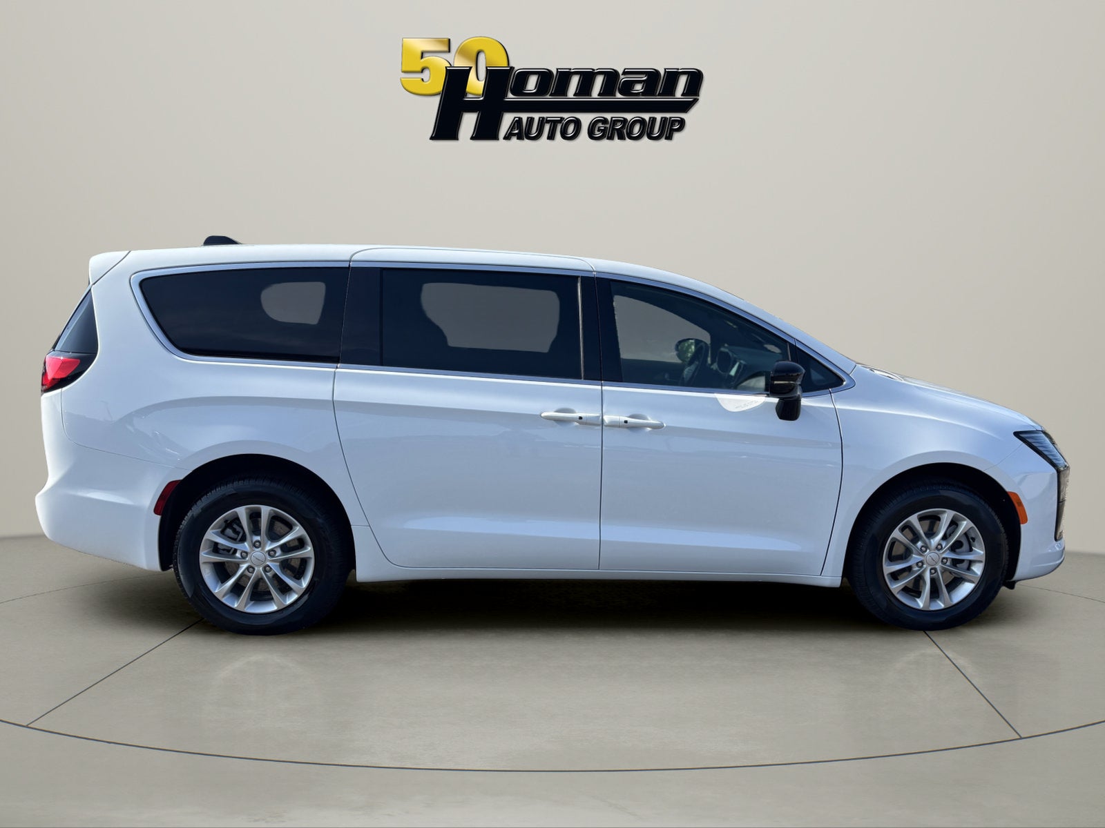 2027 Chrysler Pacifica Select