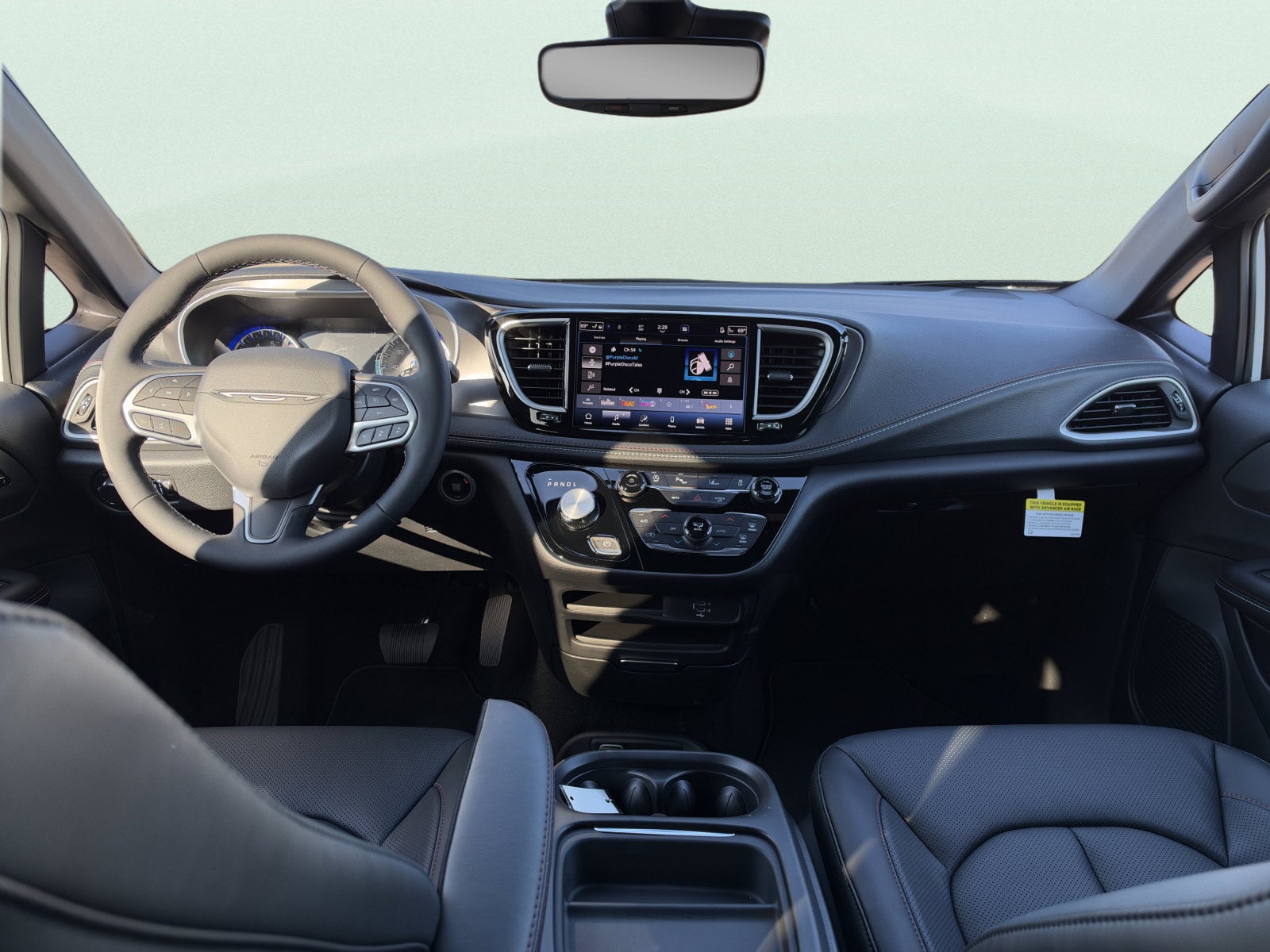 2027 Chrysler Pacifica Select